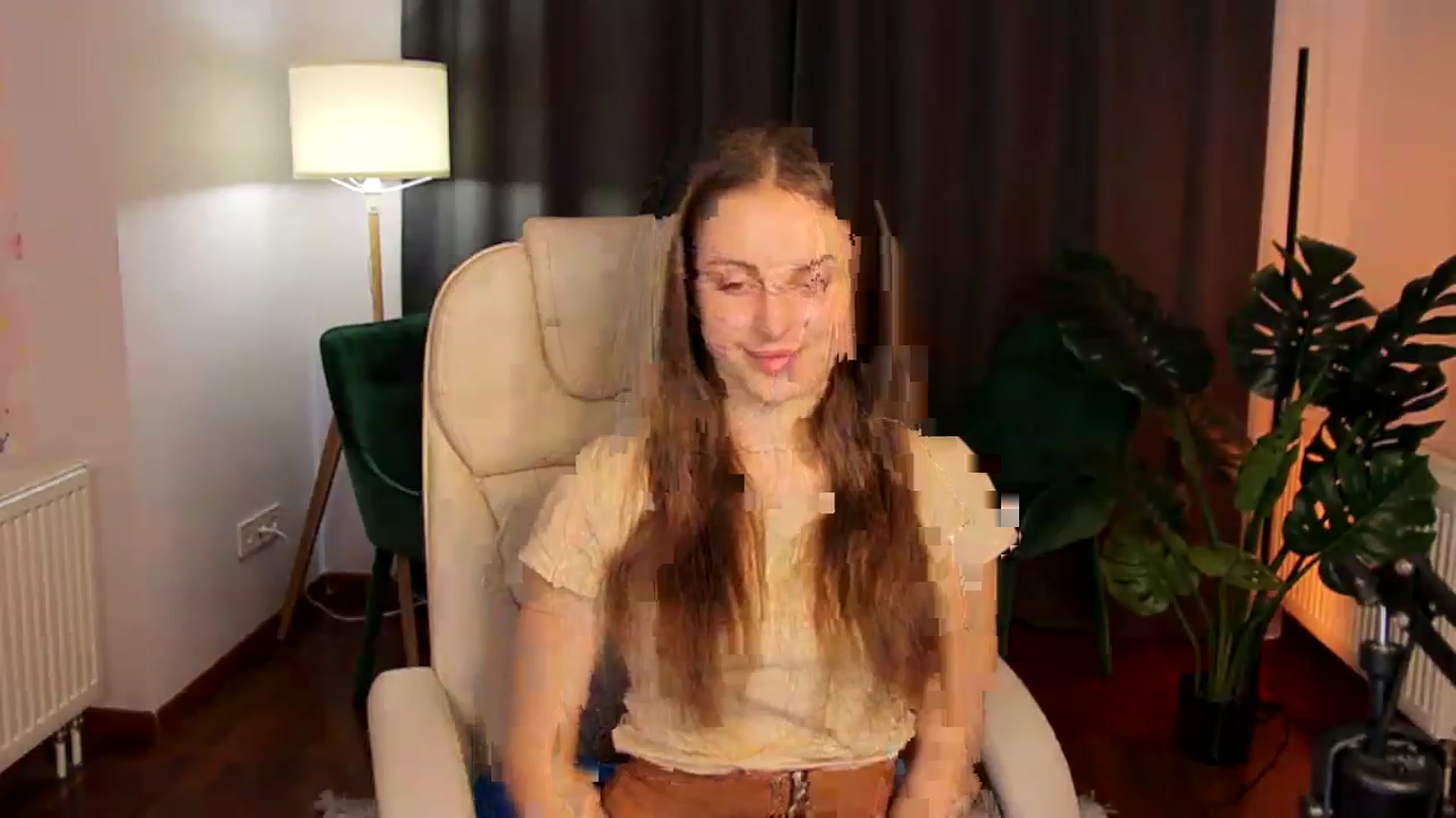 Gallery image thumbnail from Amy__Reid's myfreecams stream on, 04/18/2023, 11:32 image 9 of 20