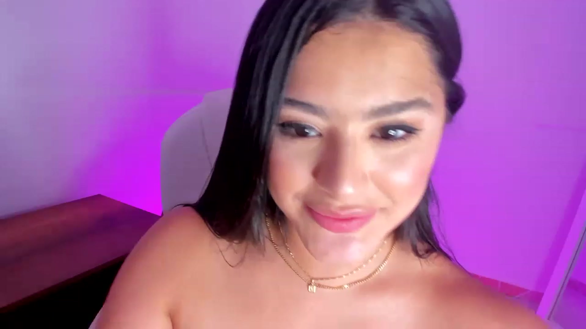 Gallery image thumbnail from Amy_corleone's myfreecams stream on, 01/25/2023, 18:44 image 12 of 20