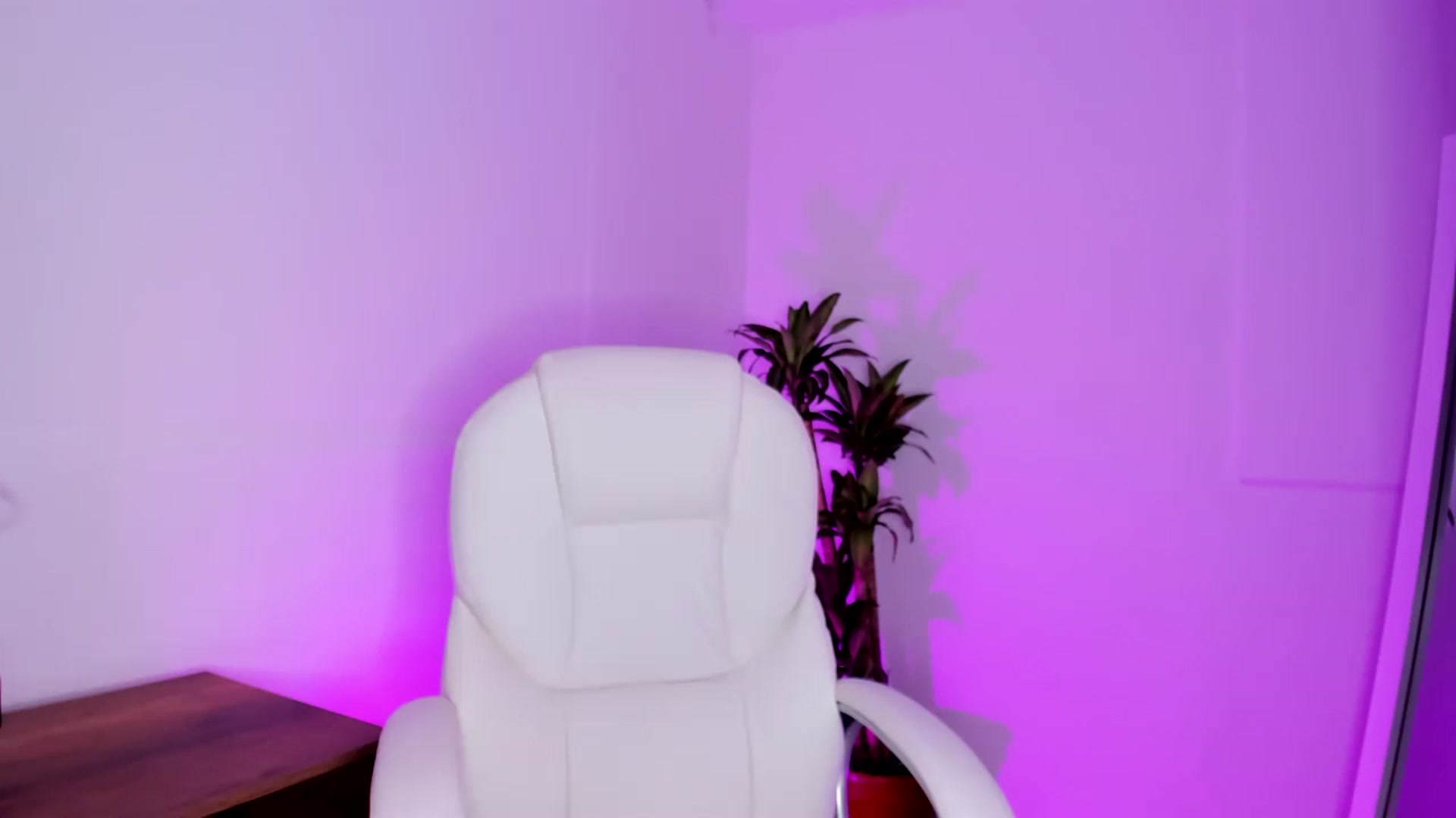 Gallery image thumbnail from Amy_corleone's myfreecams stream on, 01/26/2023, 19:11 image 8 of 20