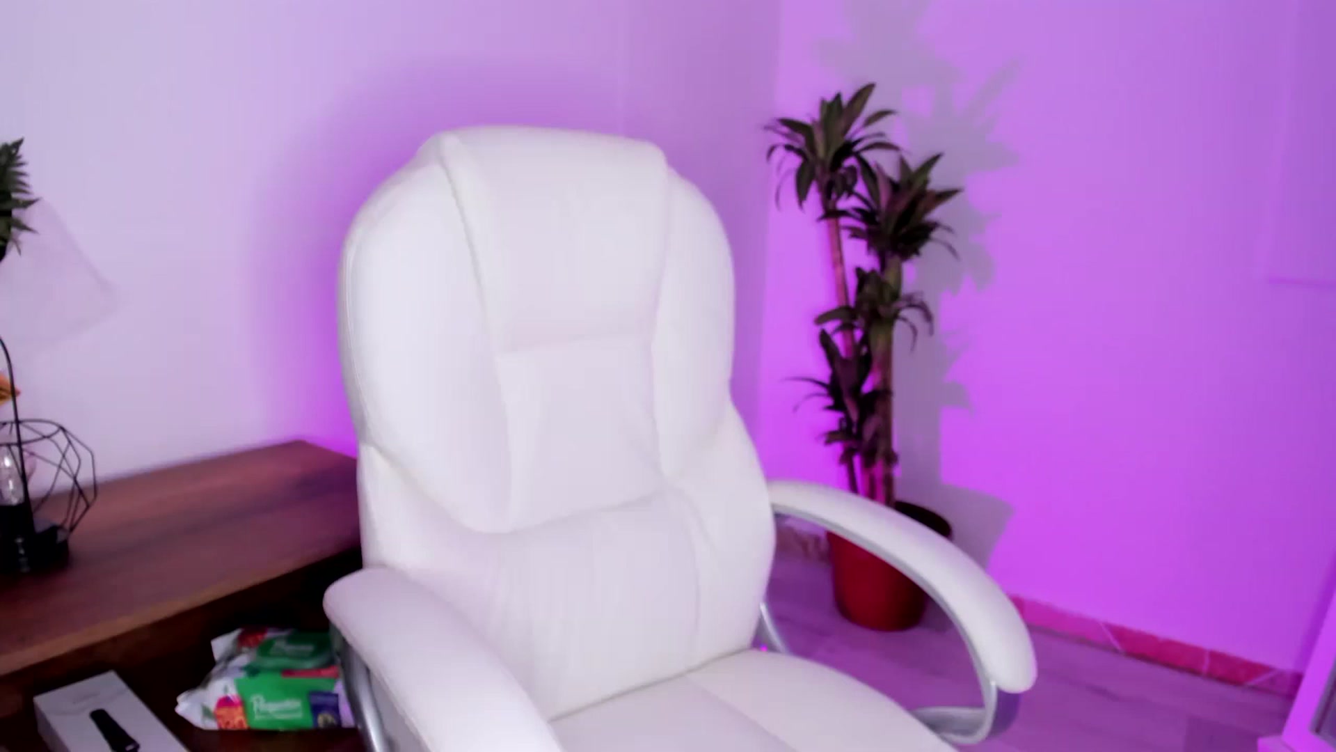 Gallery image thumbnail from Amy_corleone's myfreecams stream on, 01/26/2023, 21:09 image 8 of 20