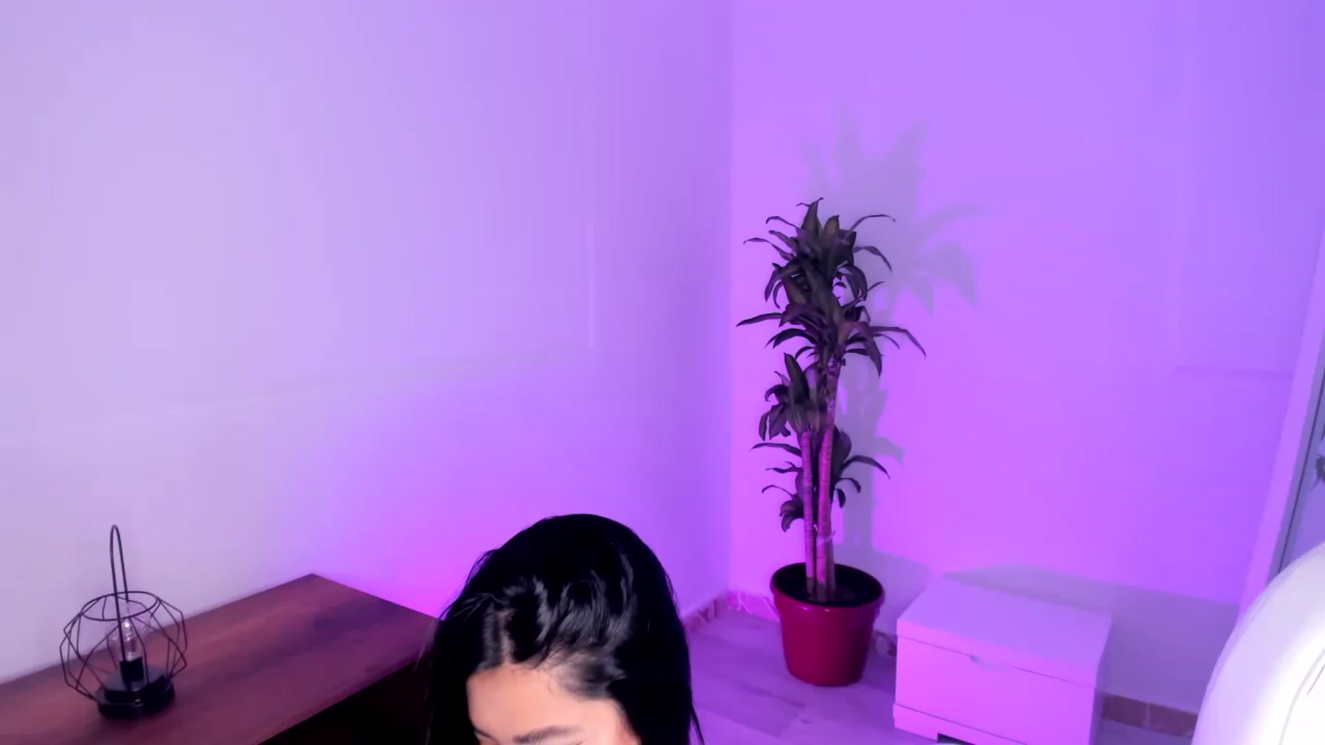 Gallery image thumbnail from Amy_corleone's myfreecams stream on, 02/09/2023, 17:50 image 8 of 20