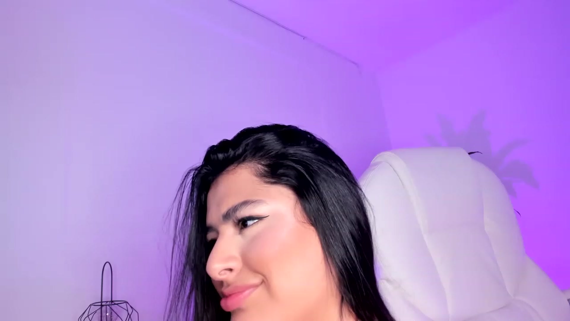 Gallery image thumbnail from Amy_corleone's myfreecams stream on, 02/09/2023, 17:50 image 20 of 20