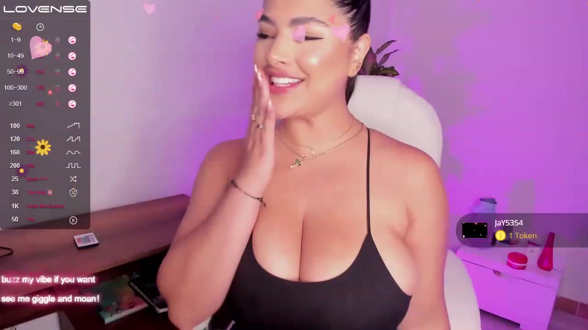 Gallery image thumbnail from Amy_corleone's myfreecams stream on, 02/22/2023, 20:13 image 5 of 20