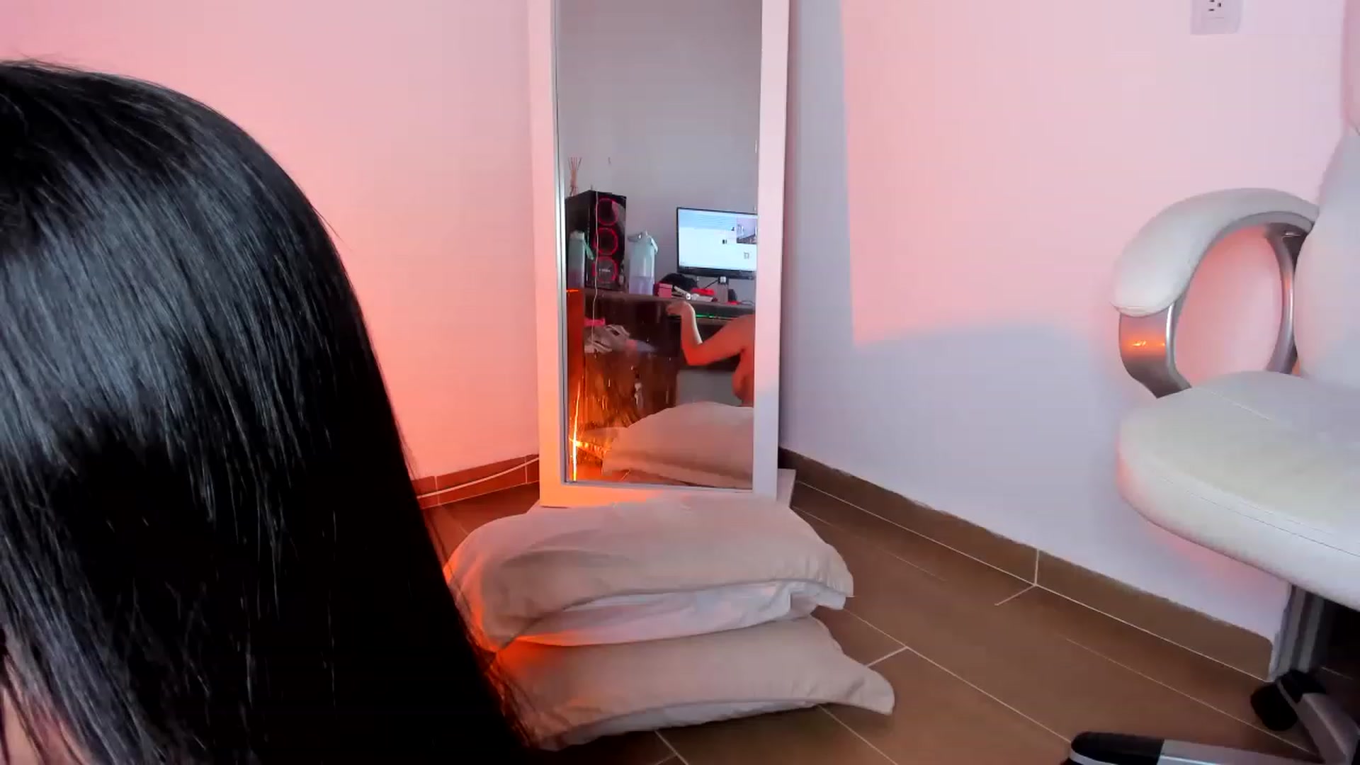 Gallery image thumbnail from Amy_corleone's myfreecams stream on, 05/29/2023, 17:15 image 18 of 20