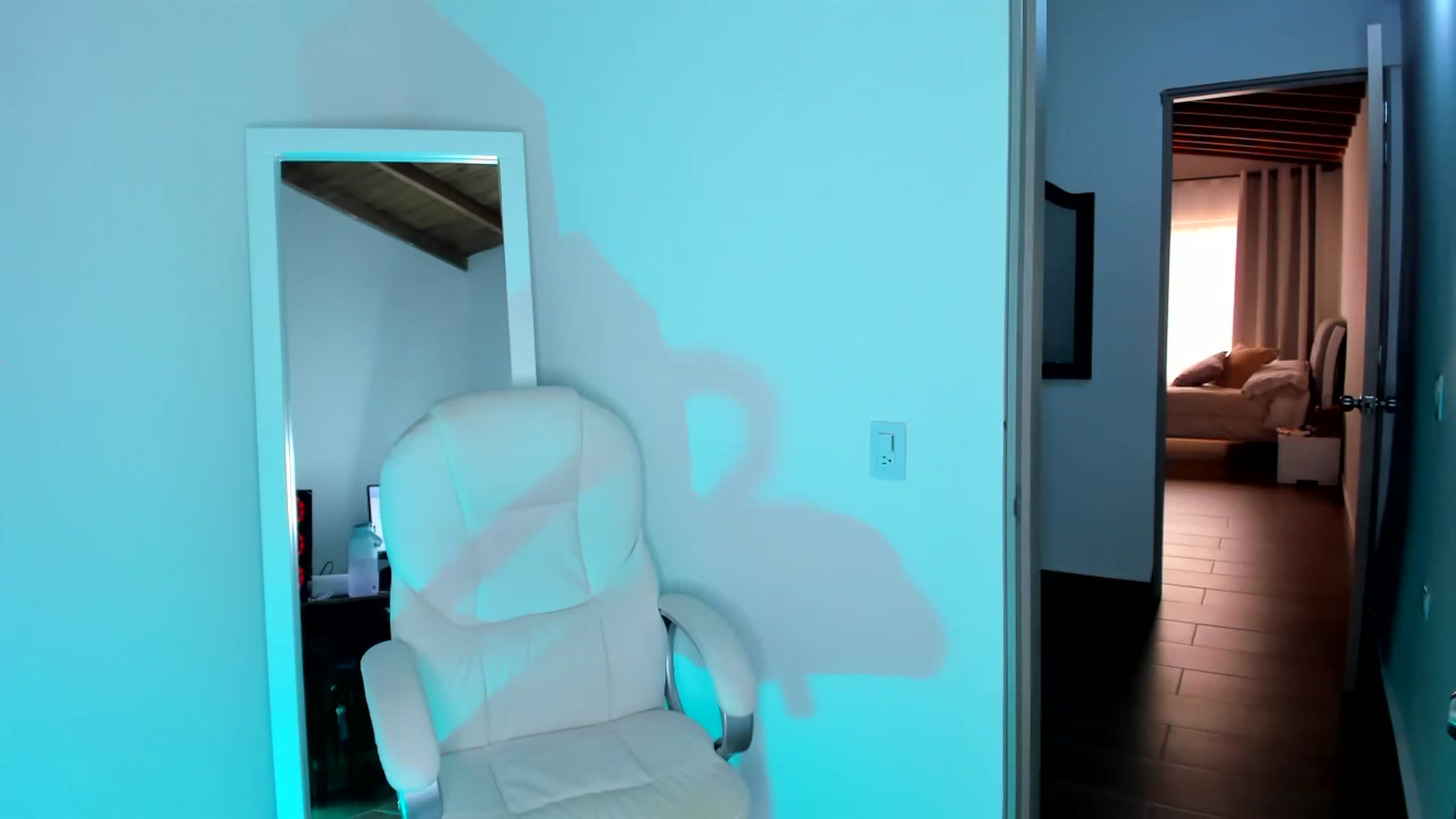 Gallery image thumbnail from Amy_corleone's myfreecams stream on, 05/30/2023, 16:35 image 12 of 20