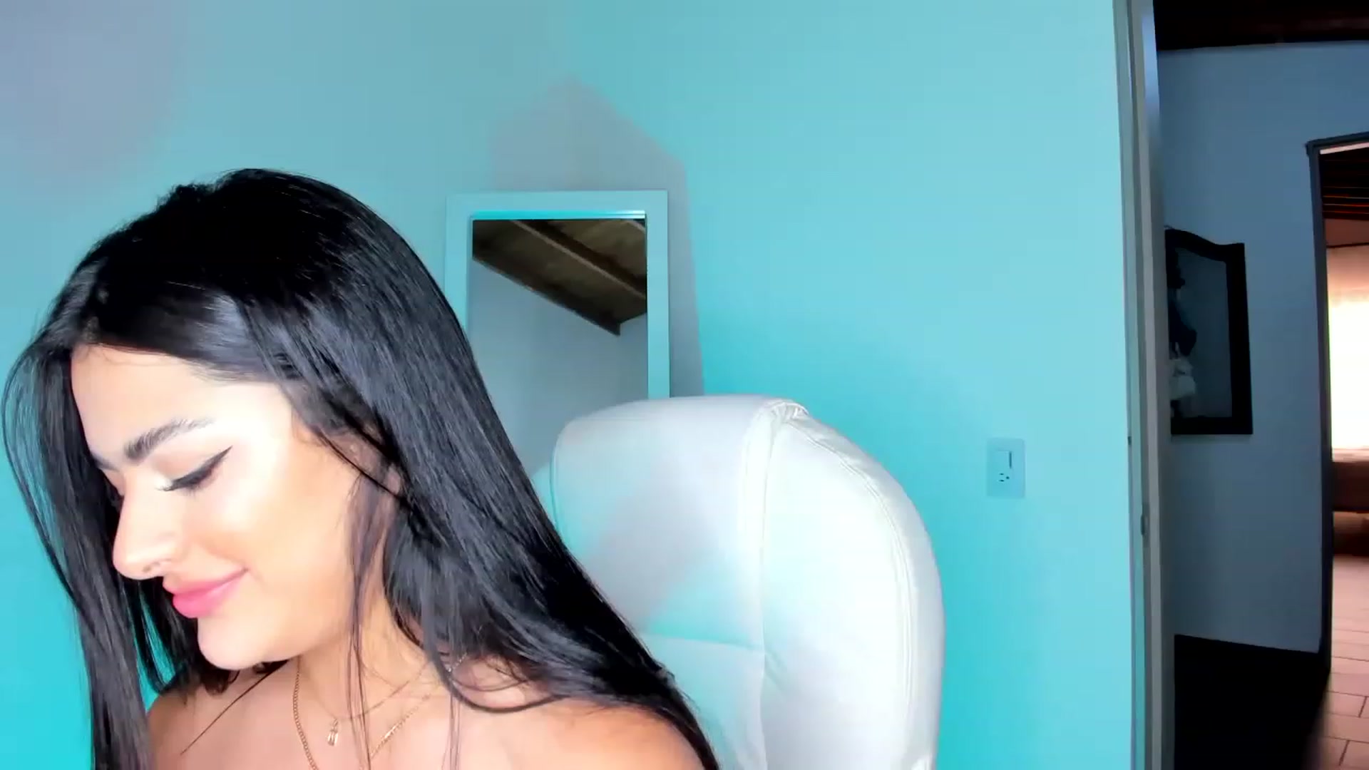 Gallery image thumbnail from Amy_corleone's myfreecams stream on, 06/08/2023, 15:56 image 7 of 20