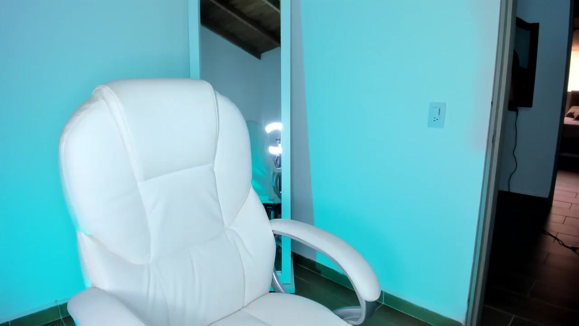 Gallery image thumbnail from Amy_corleone's myfreecams stream on, 06/14/2023, 14:33 image 3 of 20