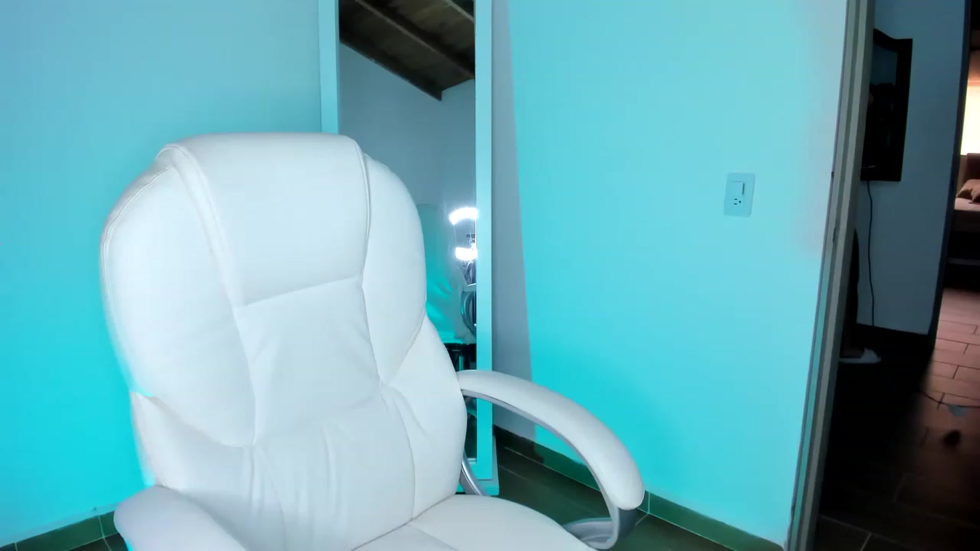 Gallery image thumbnail from Amy_corleone's myfreecams stream on, 06/14/2023, 14:33 image 1 of 20