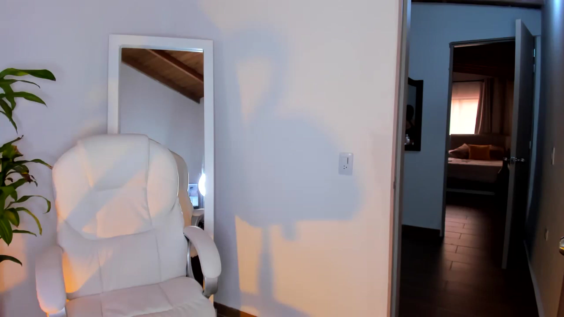 Gallery image thumbnail from Amy_corleone's myfreecams stream on, 06/27/2023, 14:26 image 6 of 20