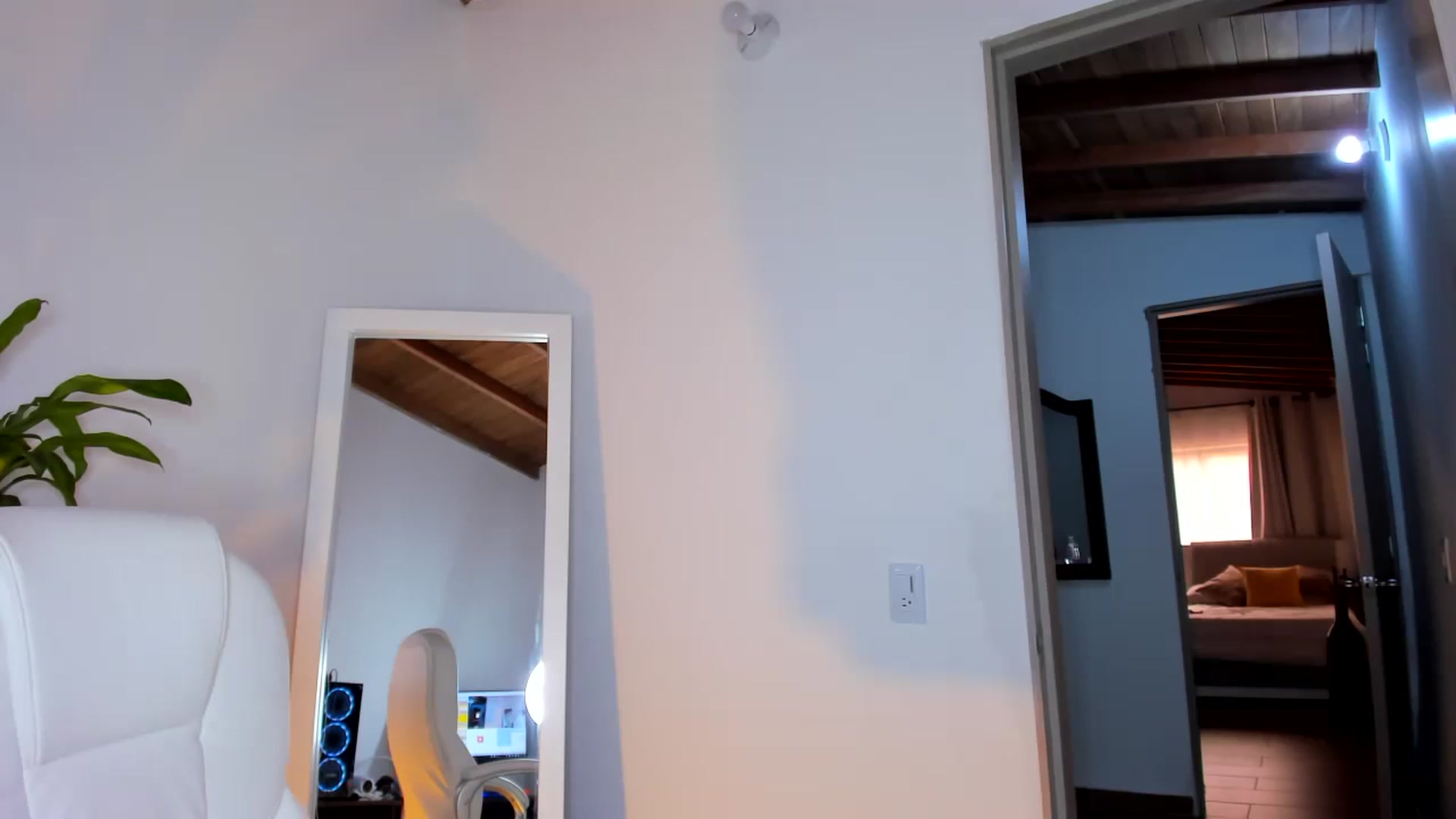 Gallery image thumbnail from Amy_corleone's myfreecams stream on, 06/27/2023, 14:26 image 12 of 20