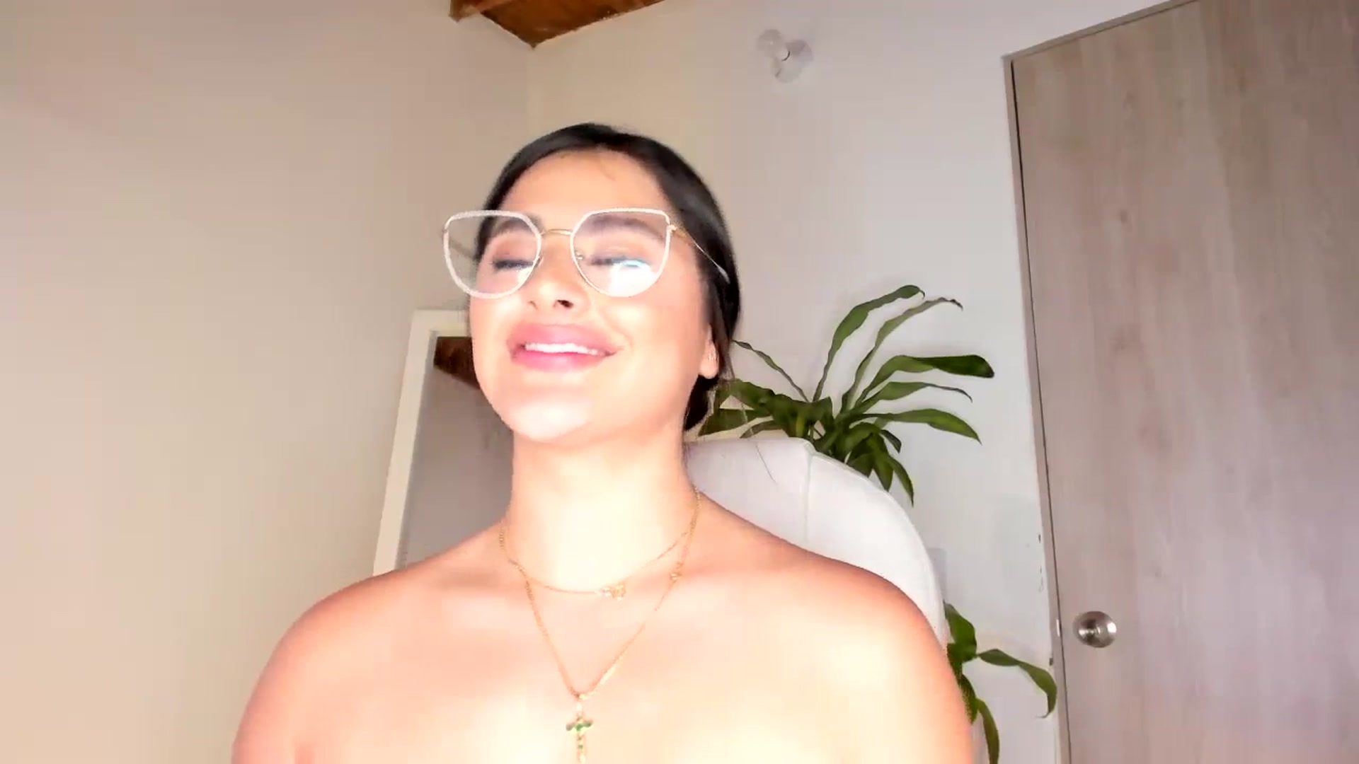 Gallery image thumbnail from Amy_corleone's myfreecams stream on, 09/20/2023, 21:54 image 4 of 20