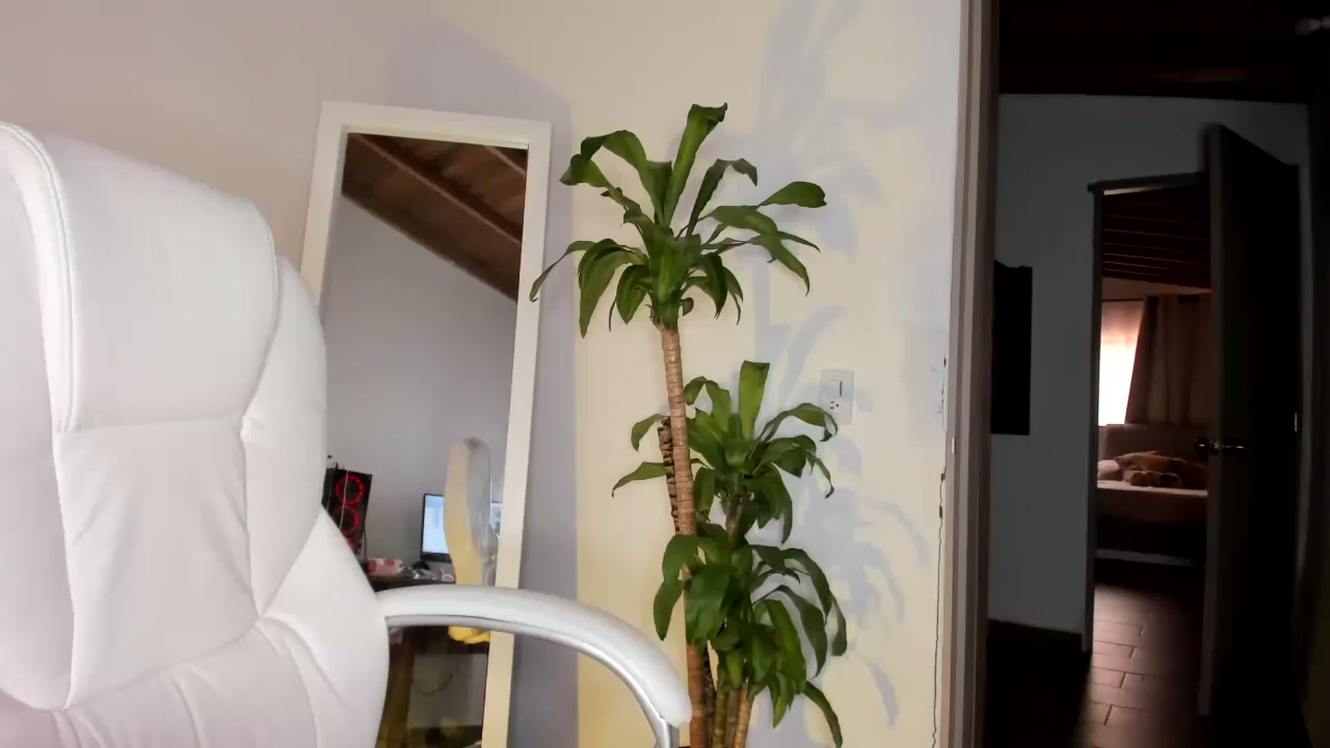 Gallery image thumbnail from Amy_corleone's myfreecams stream on, 10/05/2023, 17:15 image 5 of 20