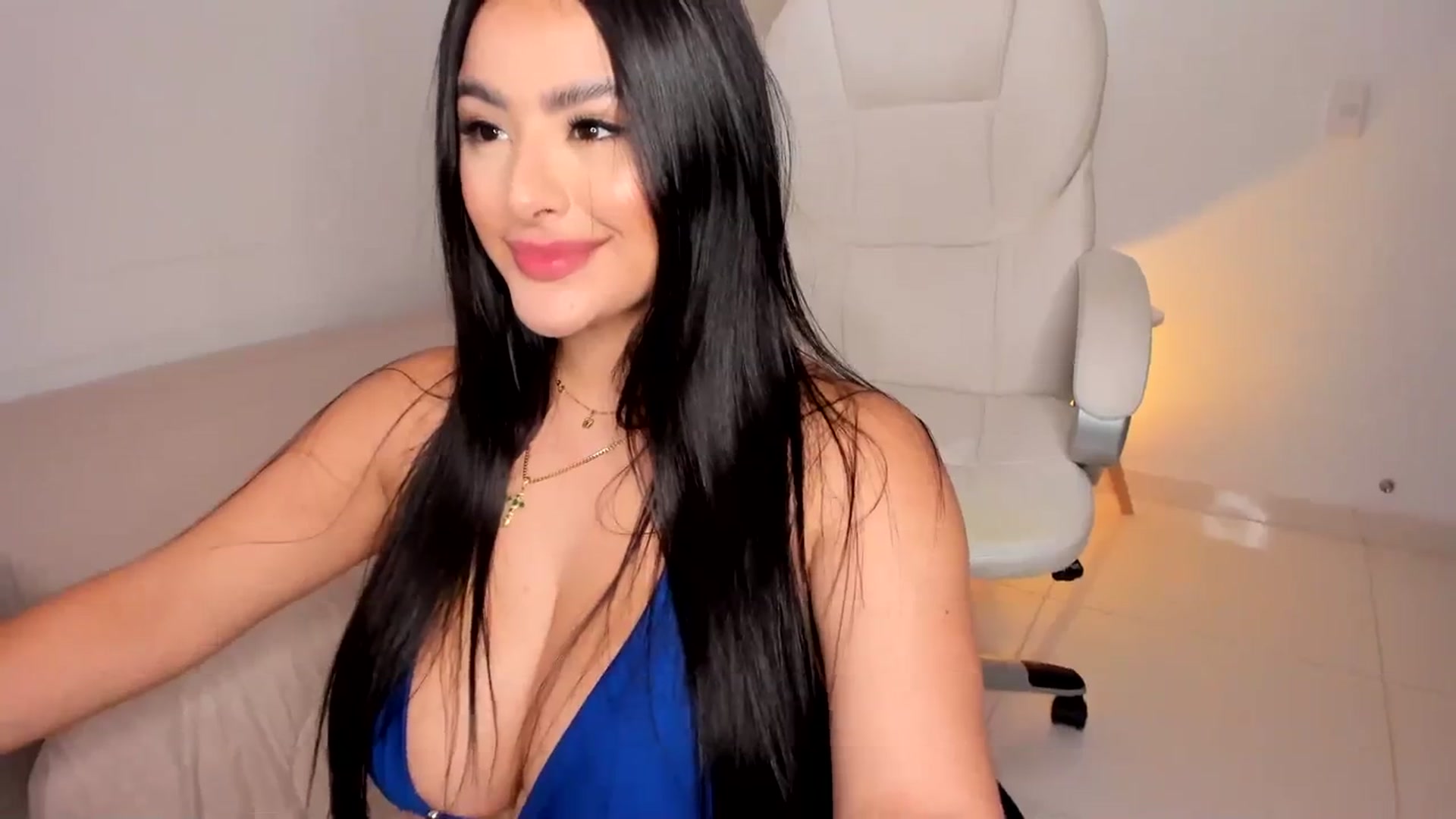 Gallery image thumbnail from Amy_corleone's myfreecams stream on, 11/22/2023, 13:55 image 17 of 20