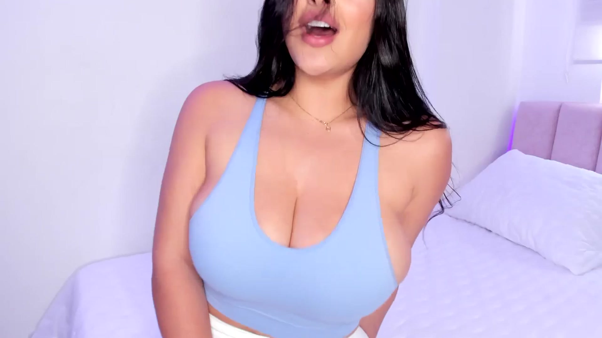 Gallery image thumbnail from Amy_corleone's myfreecams stream on, 12/04/2023, 18:07 image 8 of 20