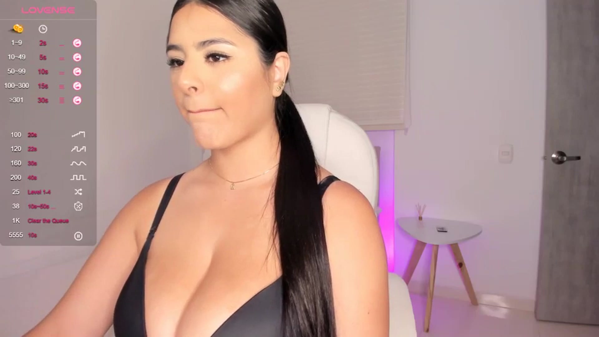 Gallery image thumbnail from Amy_corleone's myfreecams stream on, 01/16/2024, 24:00 image 4 of 20