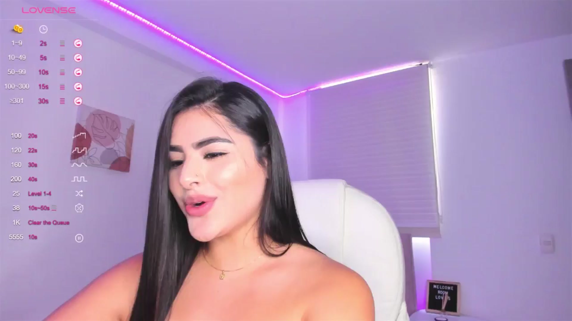 Gallery image thumbnail from Amy_corleone's myfreecams stream on, 05/06/2024, 18:03 image 4 of 20