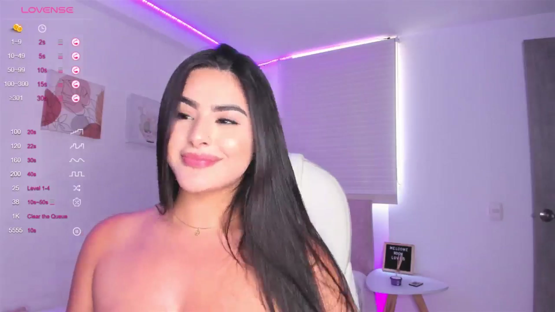Gallery image thumbnail from Amy_corleone's myfreecams stream on, 05/06/2024, 18:03 image 11 of 20