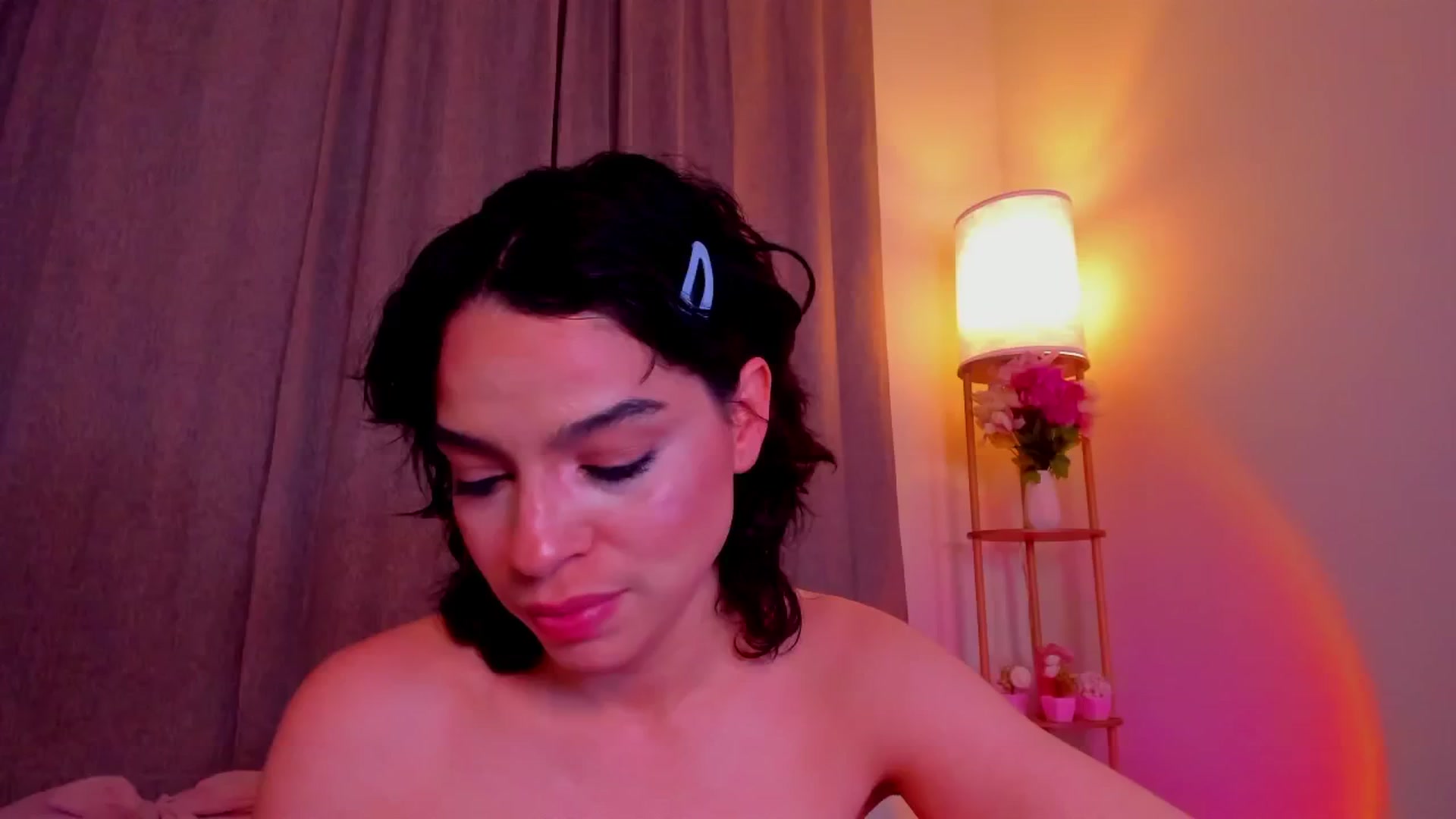 Gallery image thumbnail from Amyheaven_'s myfreecams stream on, 05/07/2025, 10:42 image 17 of 20