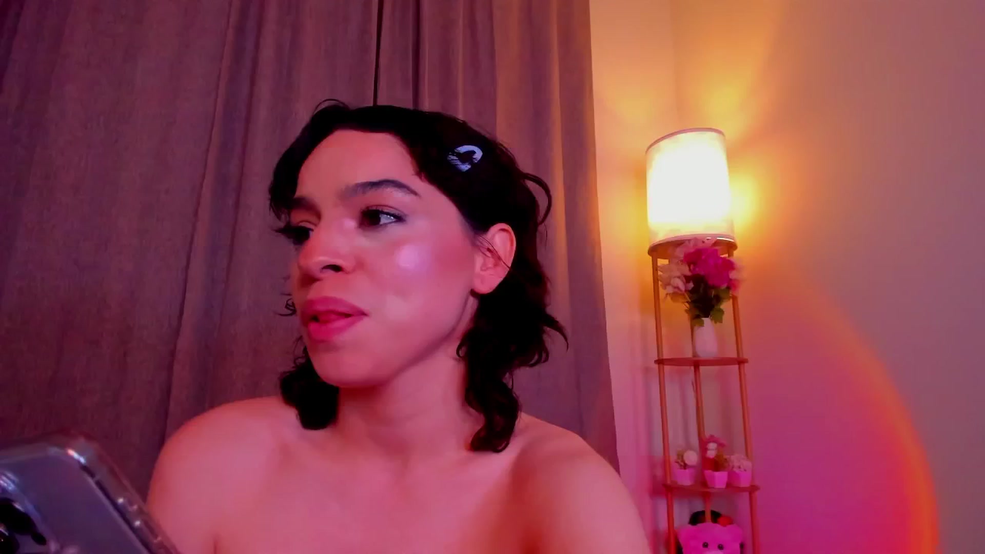 Gallery image thumbnail from Amyheaven_'s myfreecams stream on, 05/07/2025, 10:42 image 16 of 20