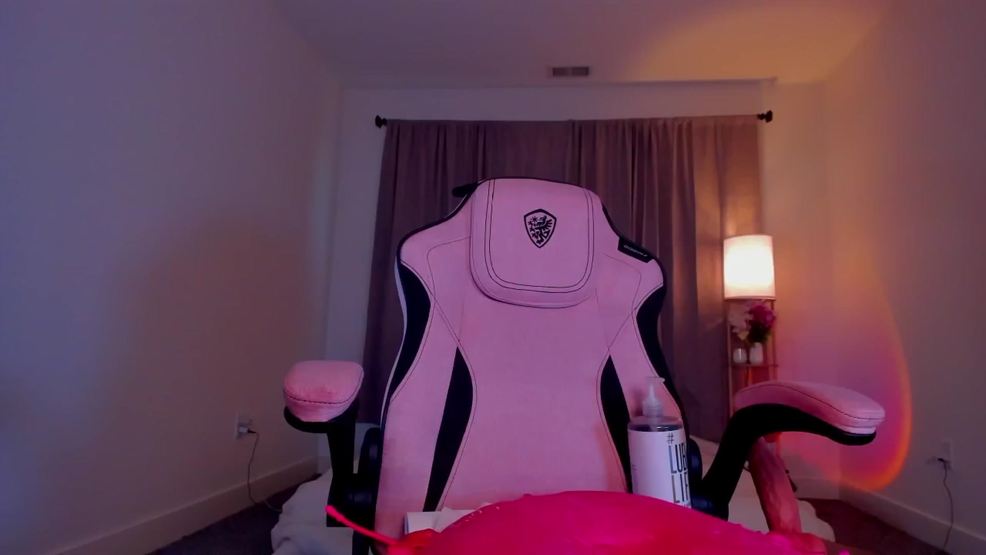 Gallery image thumbnail from Amyheaven_'s myfreecams stream on, 05/11/2025, 10:47 image 7 of 20