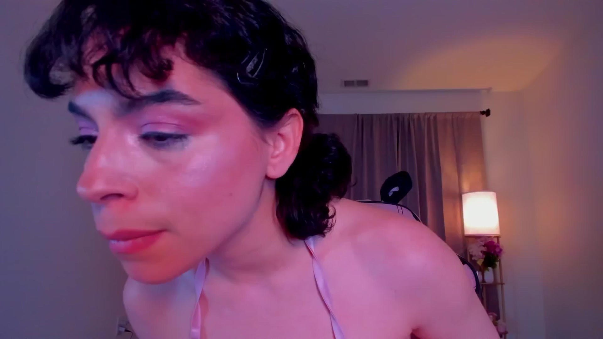 Gallery image thumbnail from Amyheaven_'s myfreecams stream on, 05/12/2025, 10:16 image 20 of 20