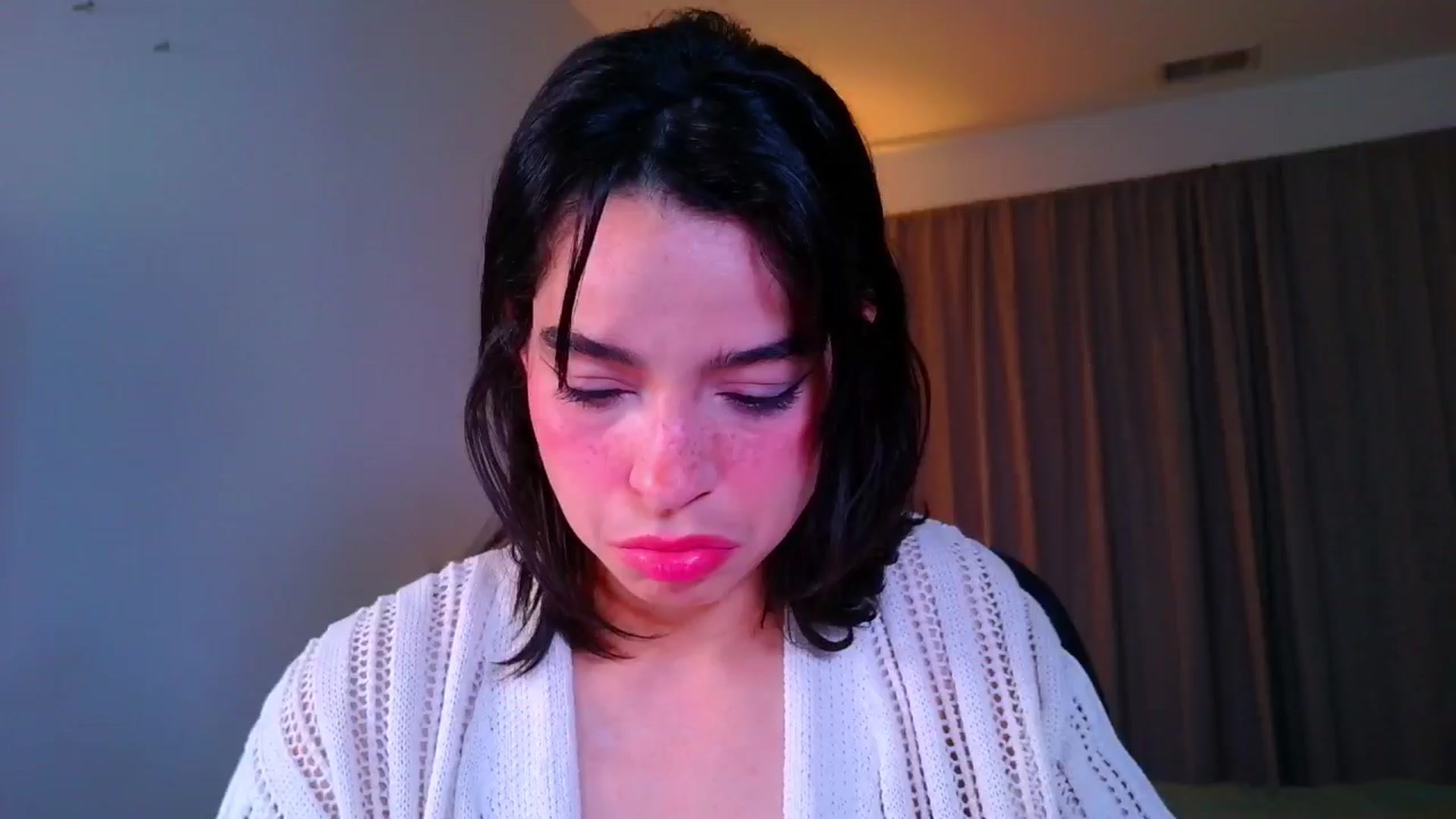 Gallery image thumbnail from Amyheaven_'s myfreecams stream on, 10/21/2025, 08:39 image 13 of 20