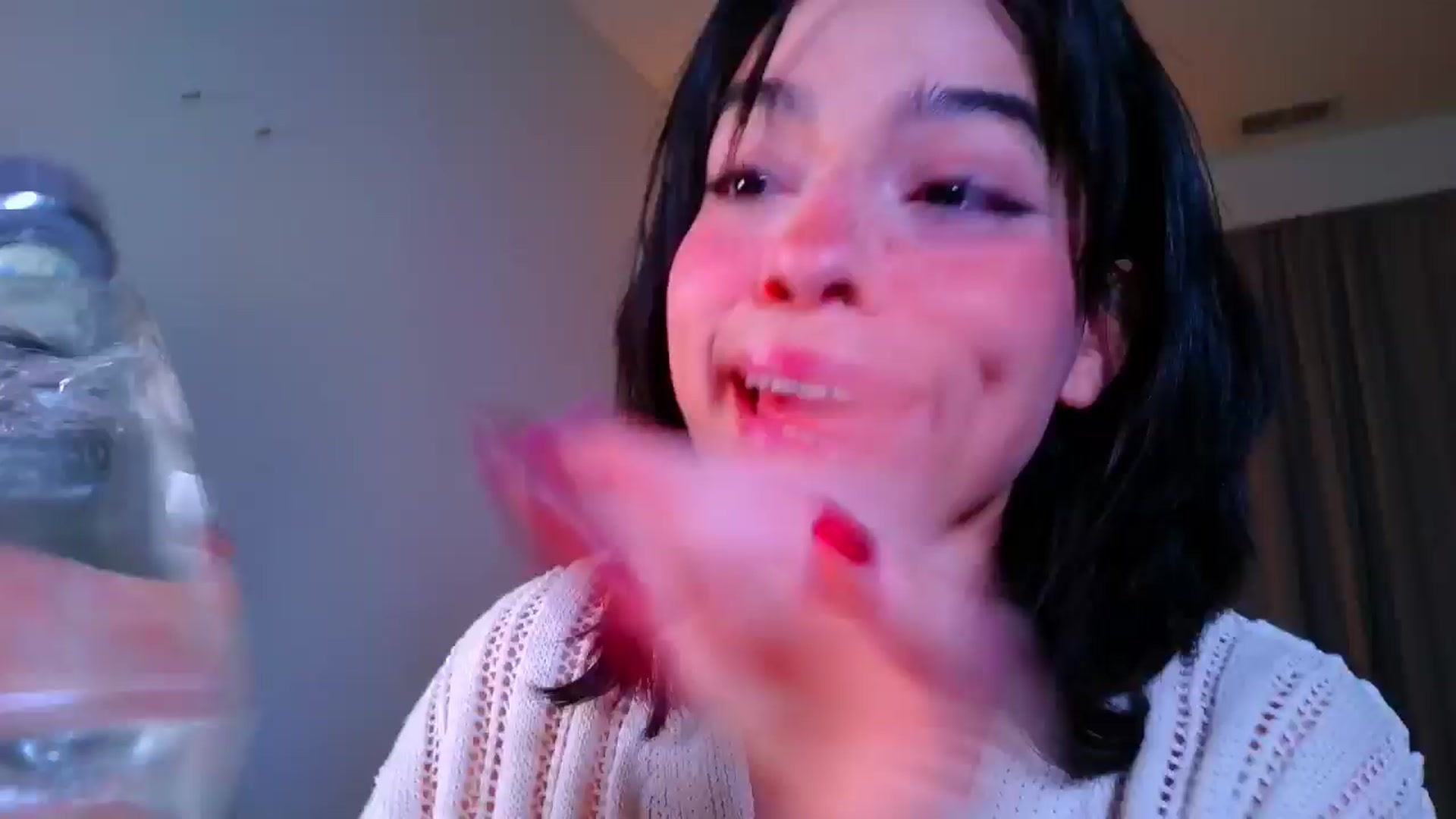 Gallery image thumbnail from Amyheaven_'s myfreecams stream on, 10/21/2025, 08:39 image 19 of 20