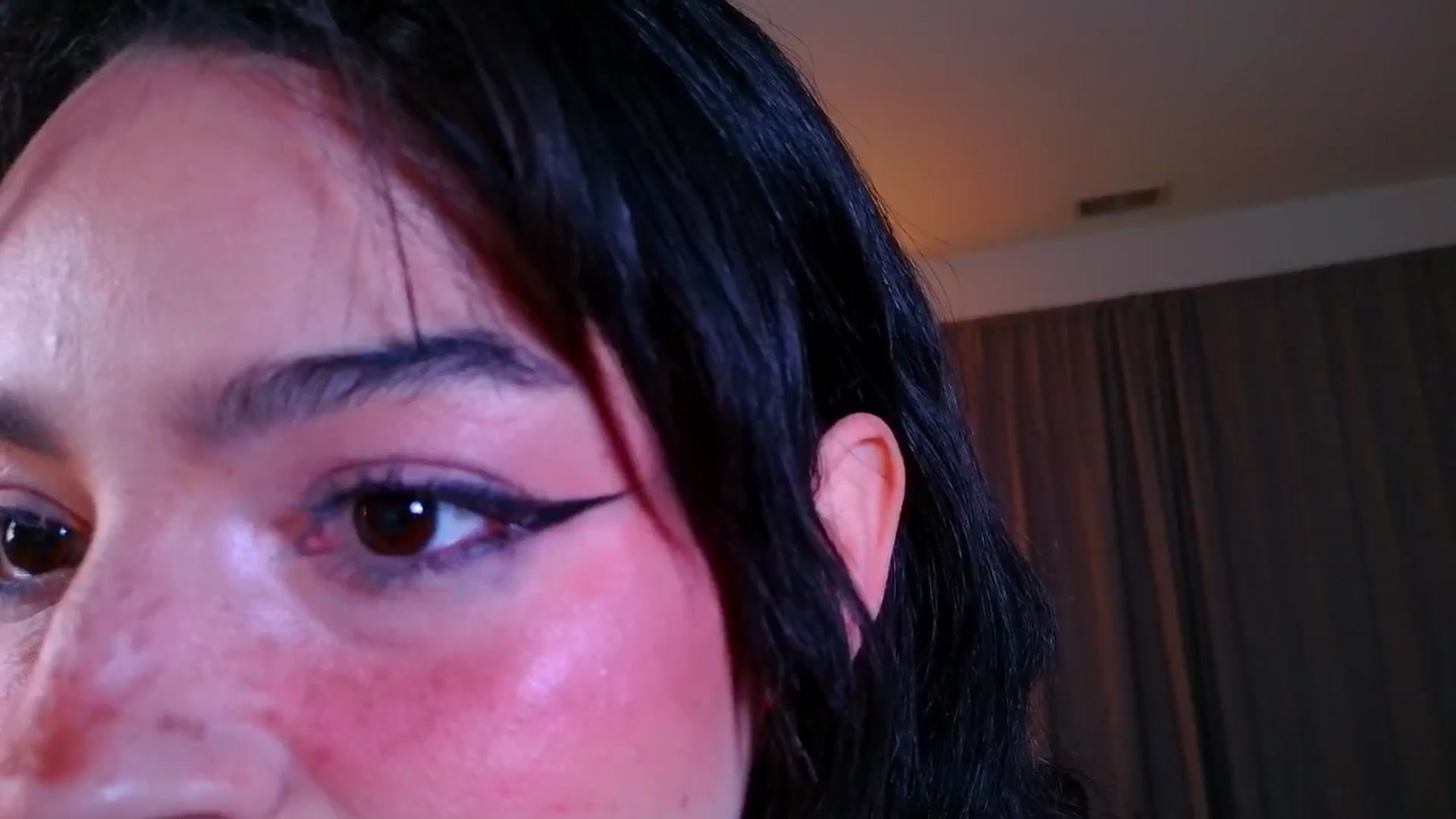 Gallery image thumbnail from Amyheaven_'s myfreecams stream on, 10/24/2025, 08:55 image 14 of 20