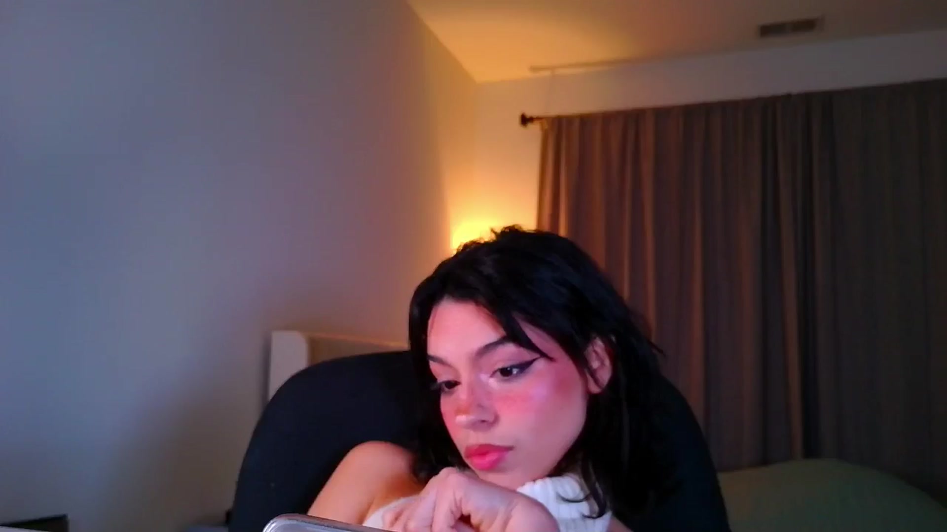 Gallery image thumbnail from Amyheaven_'s myfreecams stream on, 10/24/2025, 09:46 image 11 of 20