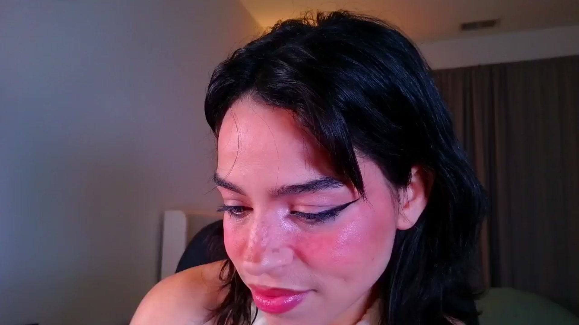 Gallery image thumbnail from Amyheaven_'s myfreecams stream on, 10/24/2025, 09:46 image 2 of 20