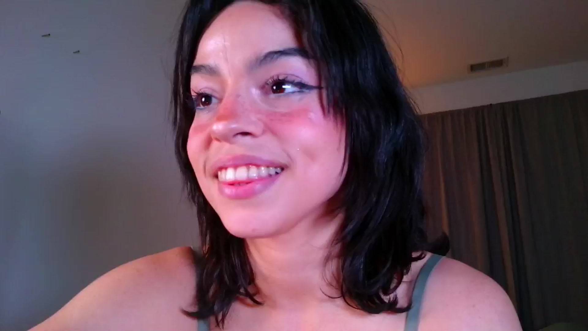 Gallery image thumbnail from Amyheaven_'s myfreecams stream on, 10/26/2025, 09:13 image 5 of 20