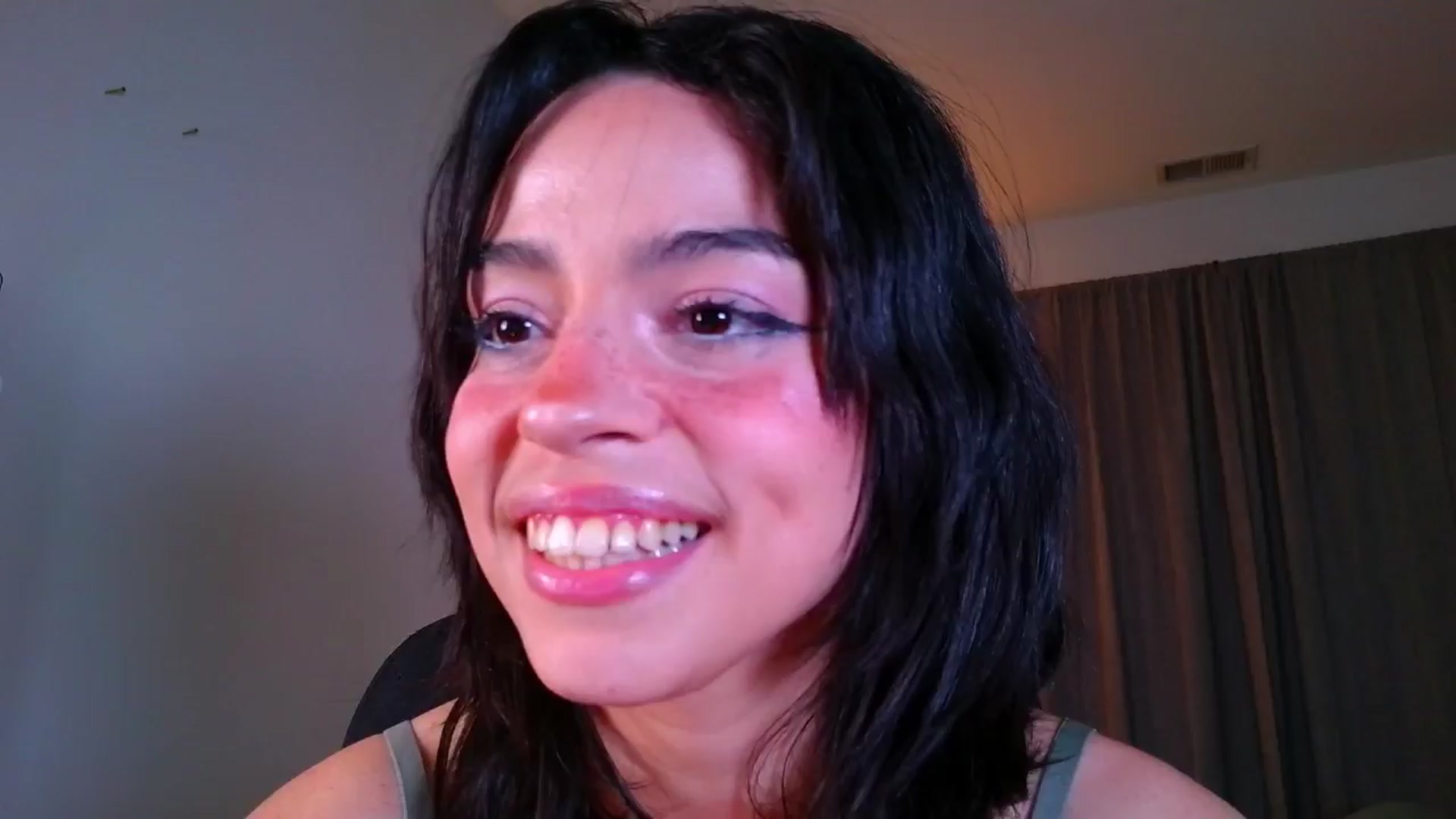 Gallery image thumbnail from Amyheaven_'s myfreecams stream on, 10/26/2025, 09:13 image 14 of 20