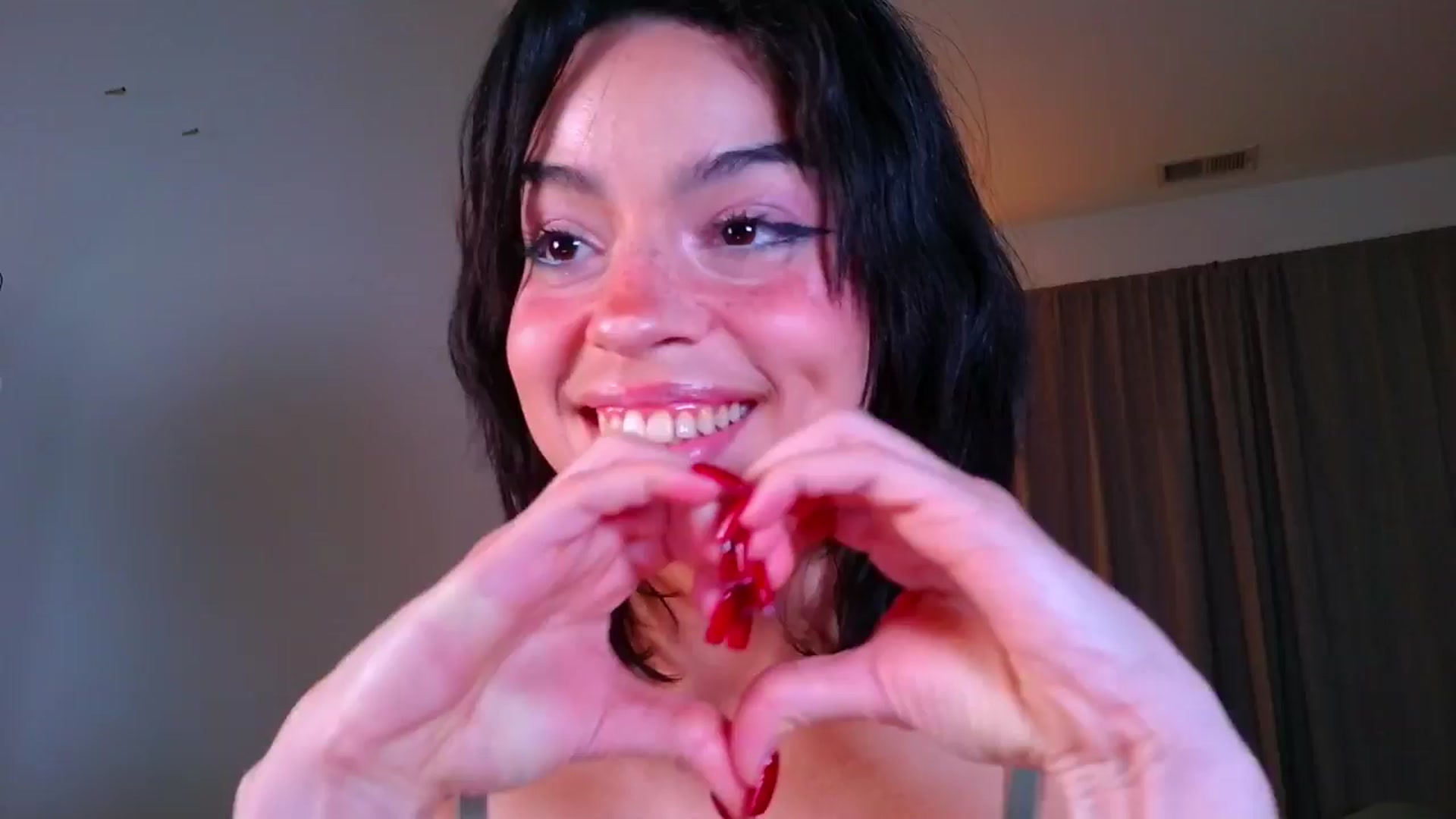 Gallery image thumbnail from Amyheaven_'s myfreecams stream on, 10/26/2025, 09:13 image 12 of 20
