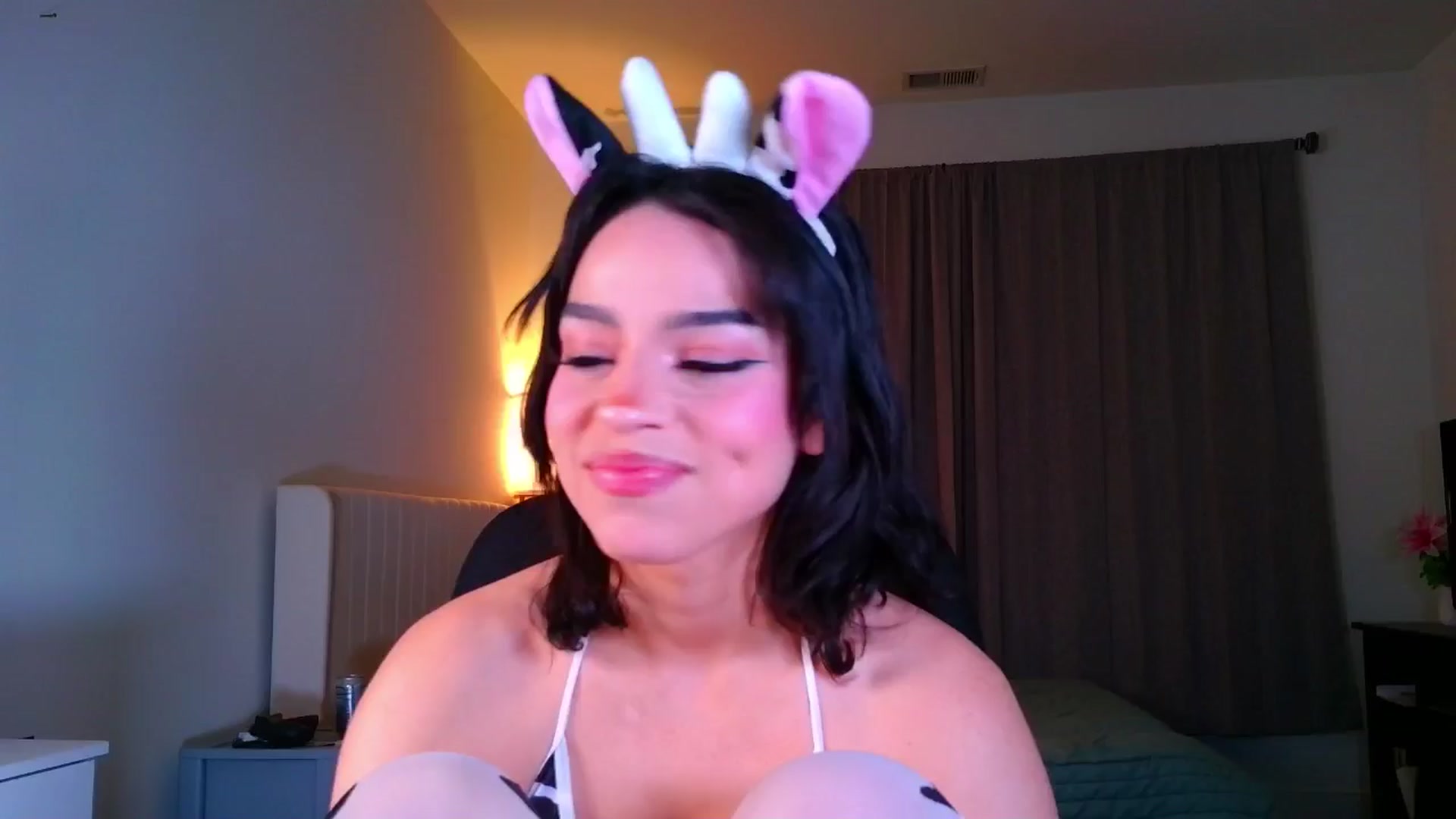 Gallery image thumbnail from Amyheaven_'s myfreecams stream on, 11/05/2025, 09:43 image 7 of 20
