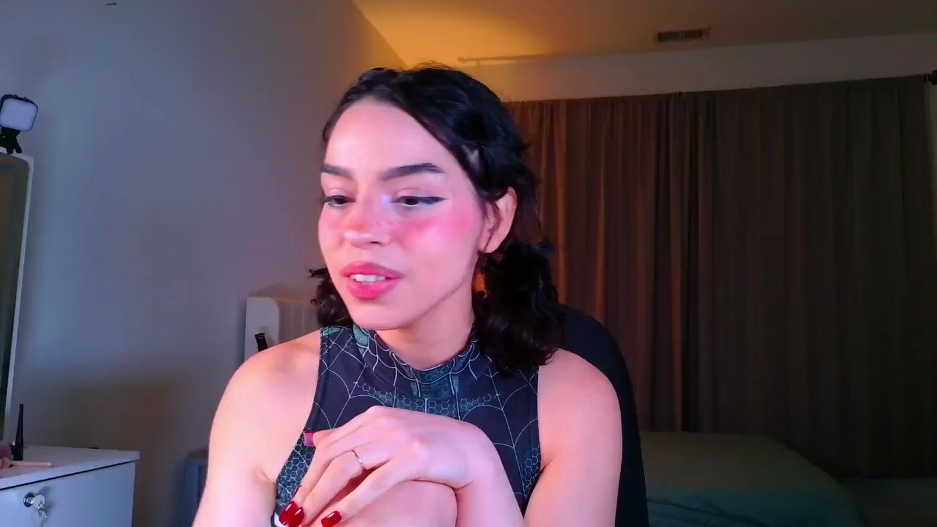 Gallery image thumbnail from Amyheaven_'s myfreecams stream on, 11/06/2025, 11:00 image 1 of 20