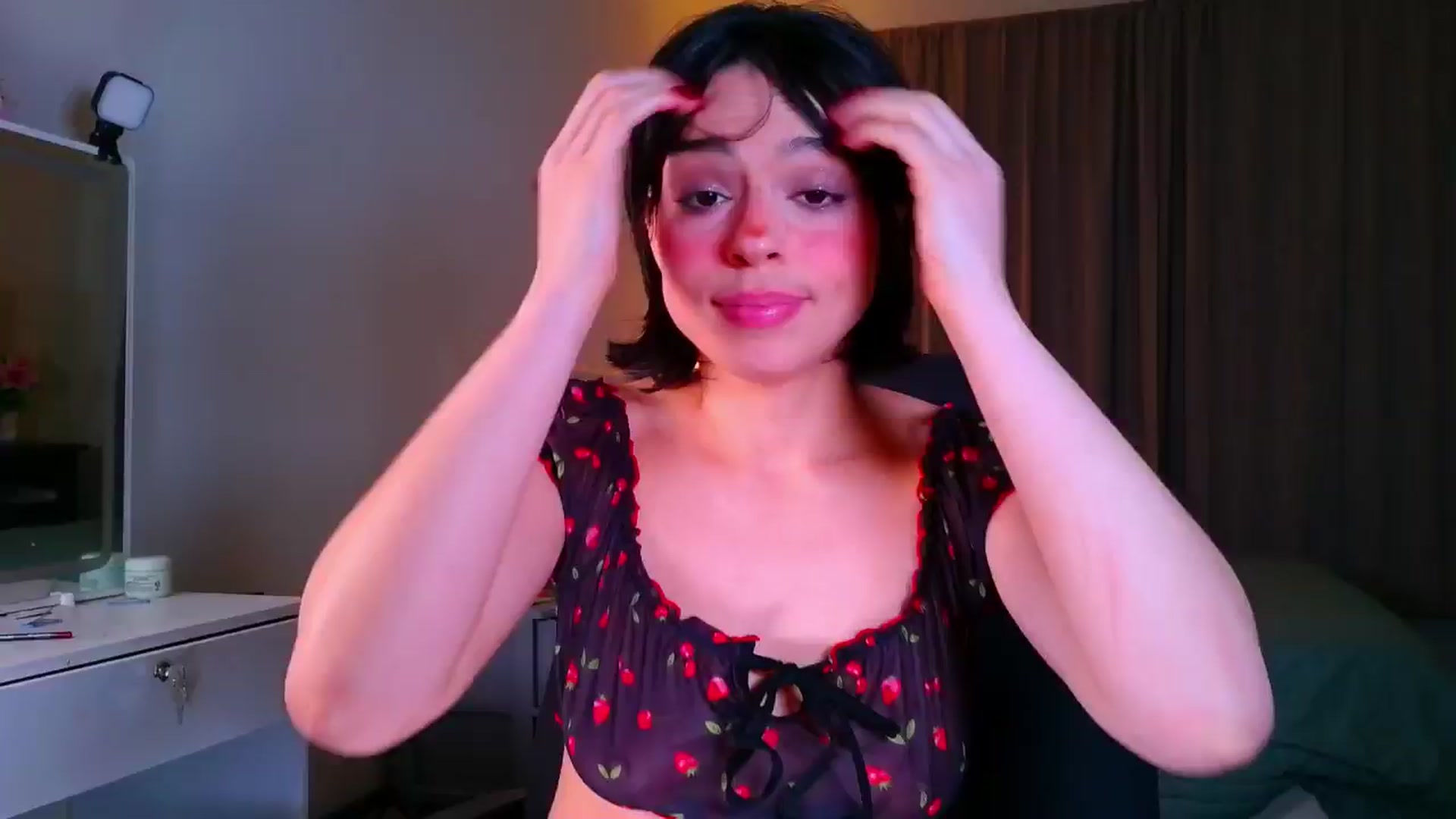 Gallery image thumbnail from Amyheaven_'s myfreecams stream on, 11/10/2025, 10:11 image 9 of 20