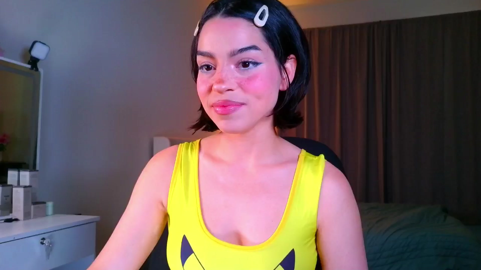 Gallery image thumbnail from Amyheaven_'s myfreecams stream on, 11/13/2025, 18:31 image 5 of 20