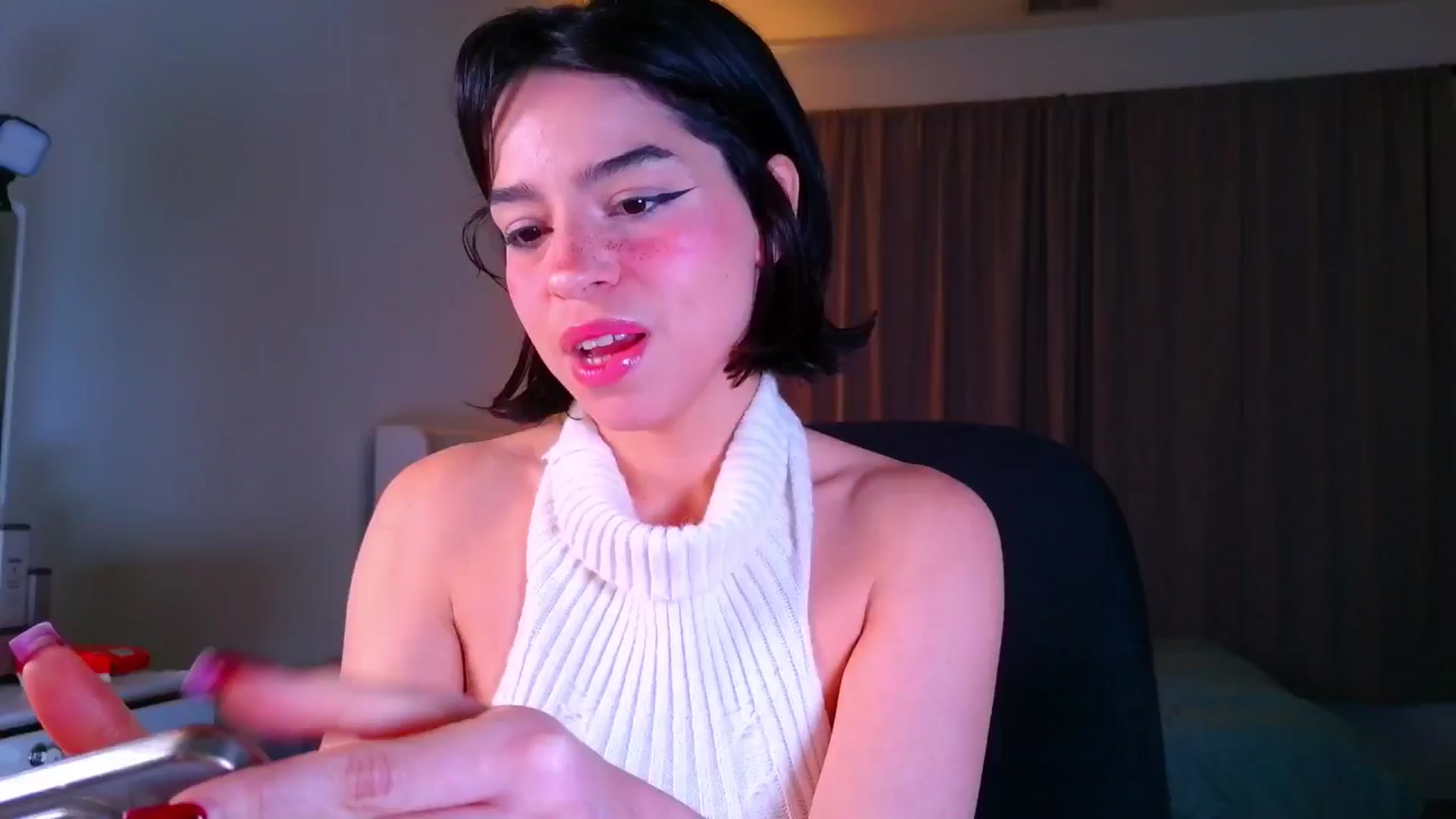Gallery image thumbnail from Amyheaven_'s myfreecams stream on, 11/15/2025, 10:57 image 1 of 20
