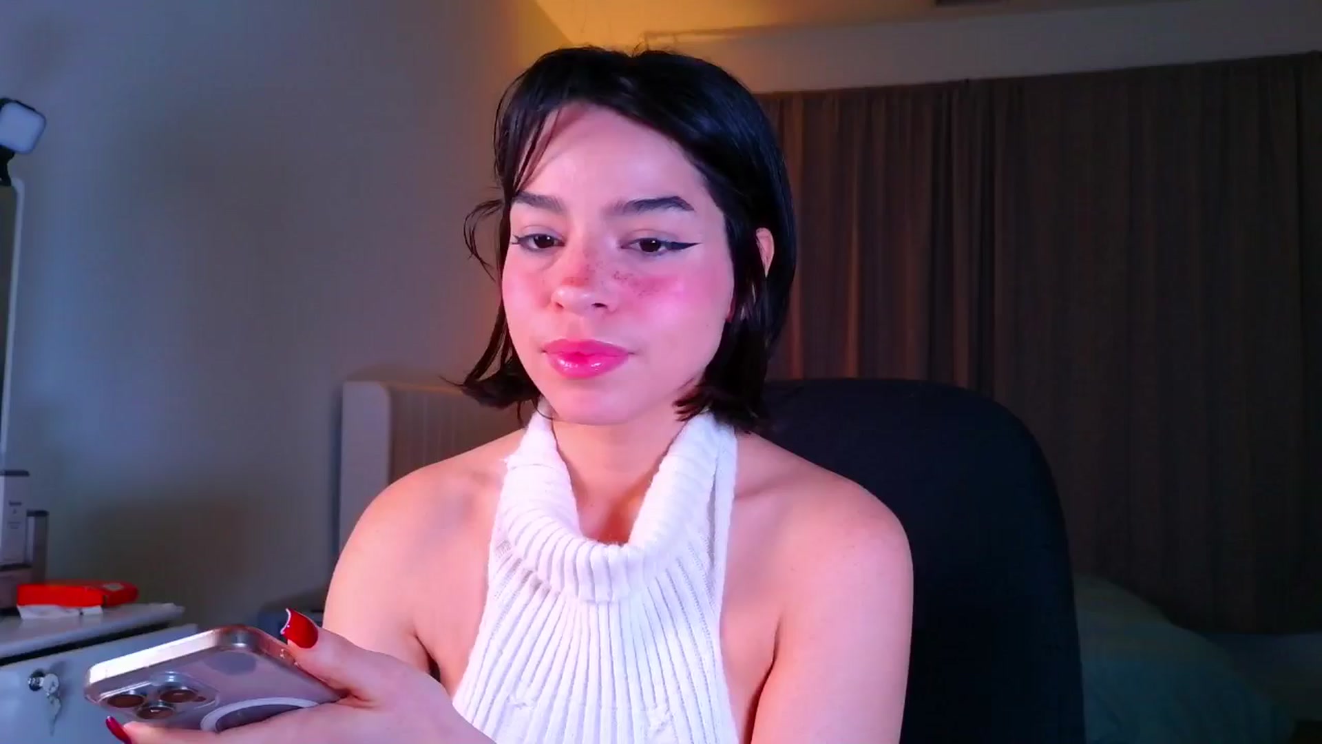 Gallery image thumbnail from Amyheaven_'s myfreecams stream on, 11/15/2025, 10:57 image 10 of 20