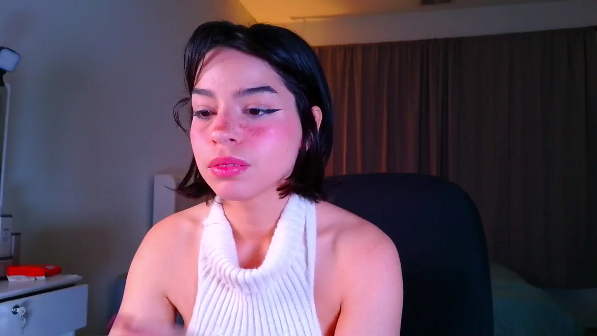 Gallery image thumbnail from Amyheaven_'s myfreecams stream on, 11/15/2025, 10:57 image 6 of 20