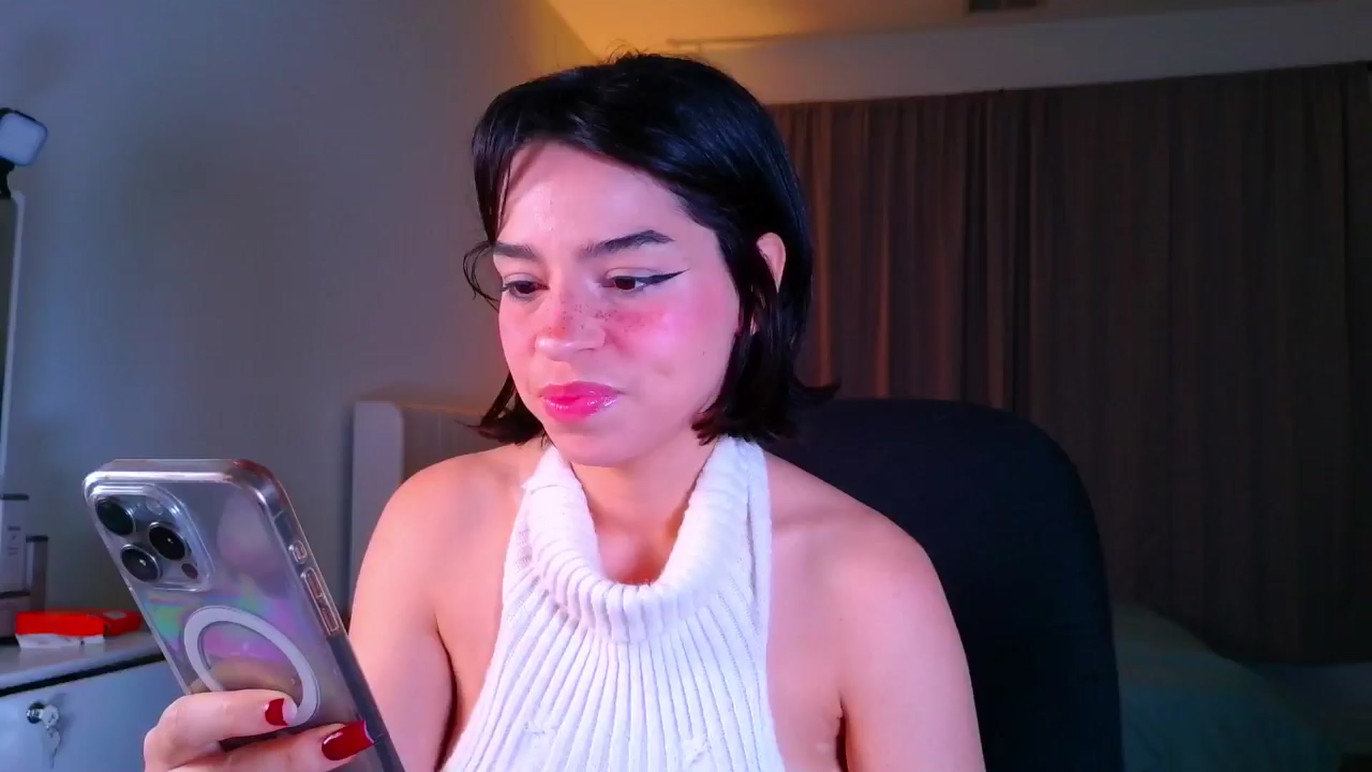 Gallery image thumbnail from Amyheaven_'s myfreecams stream on, 11/15/2025, 10:57 image 4 of 20