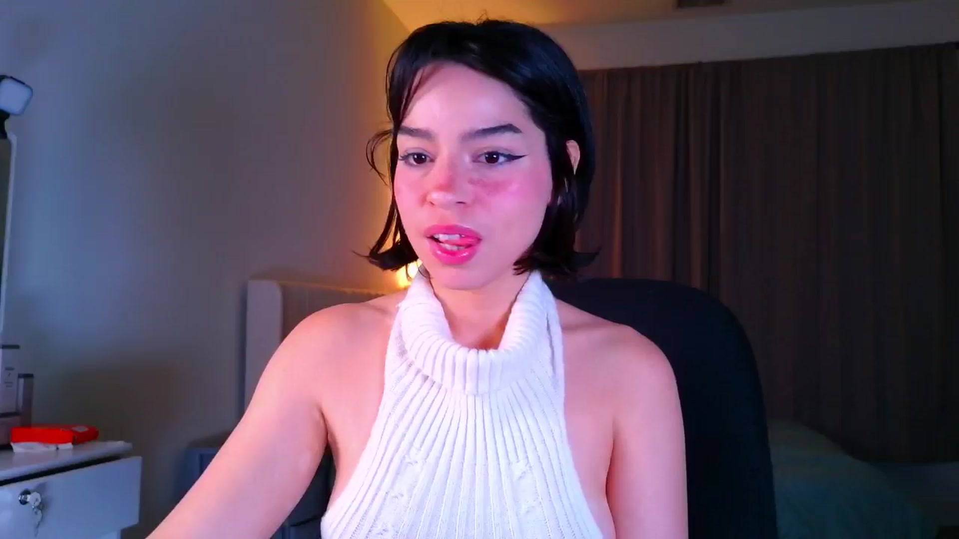 Gallery image thumbnail from Amyheaven_'s myfreecams stream on, 11/15/2025, 10:57 image 2 of 20