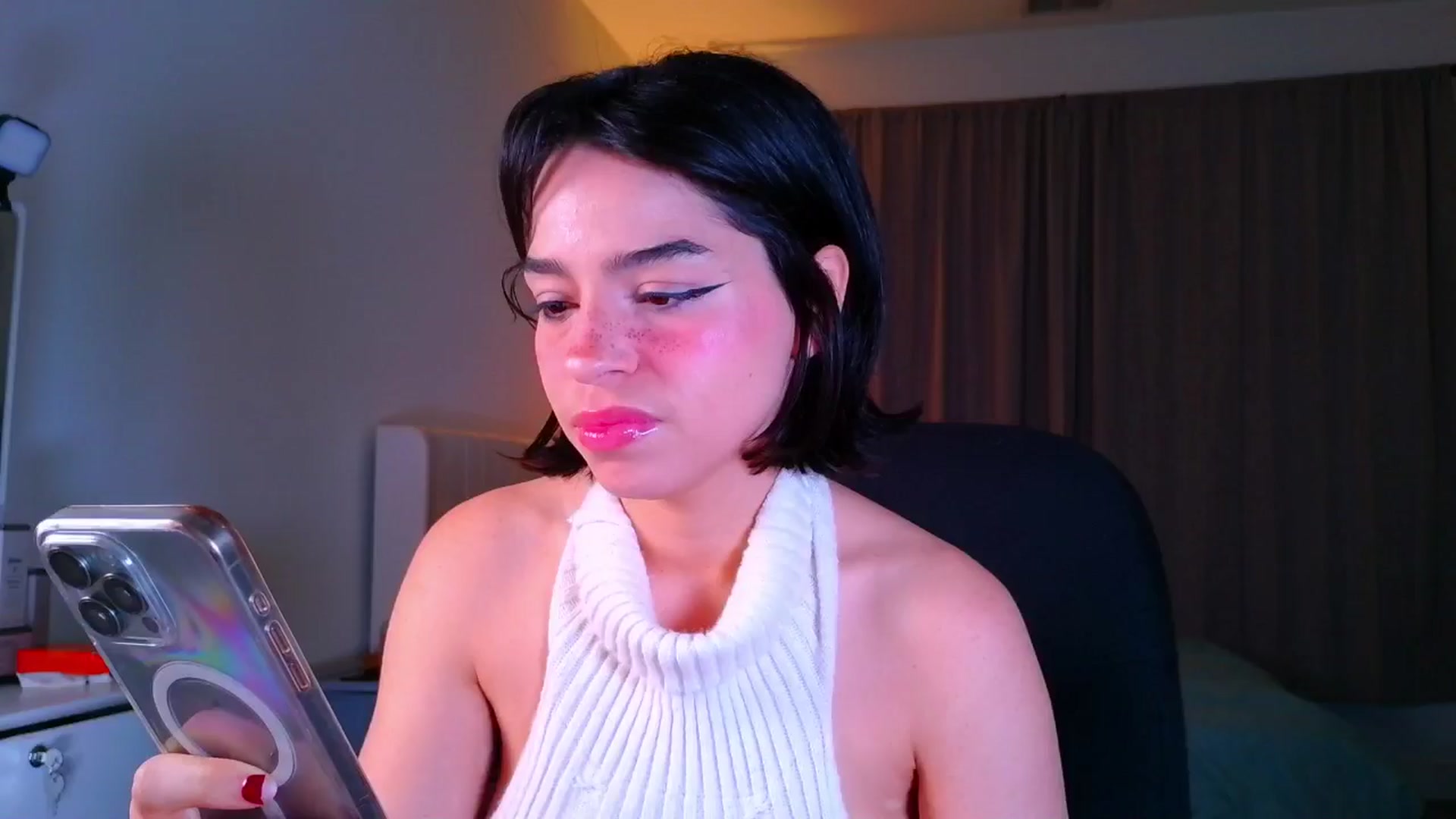 Gallery image thumbnail from Amyheaven_'s myfreecams stream on, 11/15/2025, 10:57 image 5 of 20