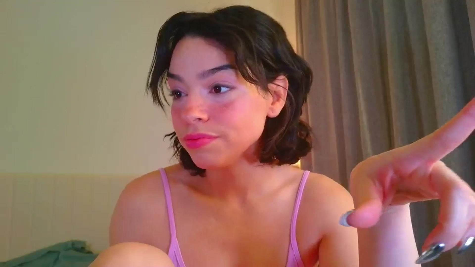 Gallery image thumbnail from Amyheaven_'s myfreecams stream on, 12/12/2025, 19:09 image 11 of 20