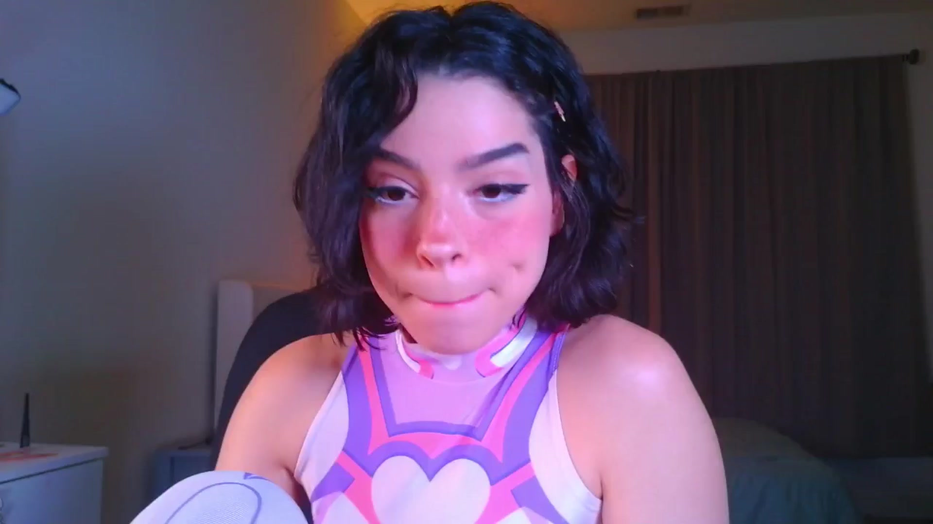Gallery image thumbnail from Amyheaven_'s myfreecams stream on, 12/14/2025, 08:42 image 17 of 20