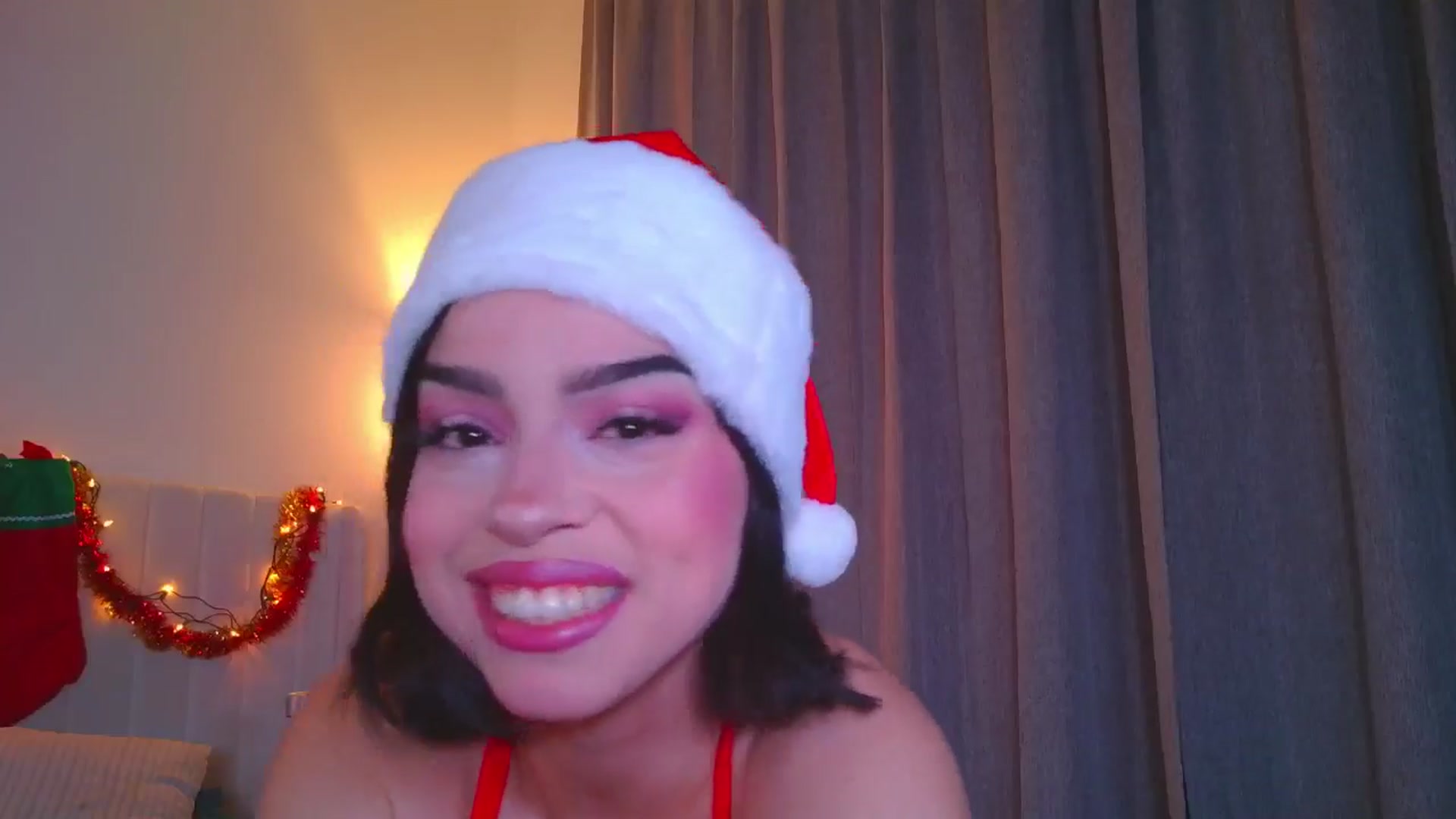 Gallery image thumbnail from Amyheaven_'s myfreecams stream on, 12/23/2025, 09:28 image 8 of 20