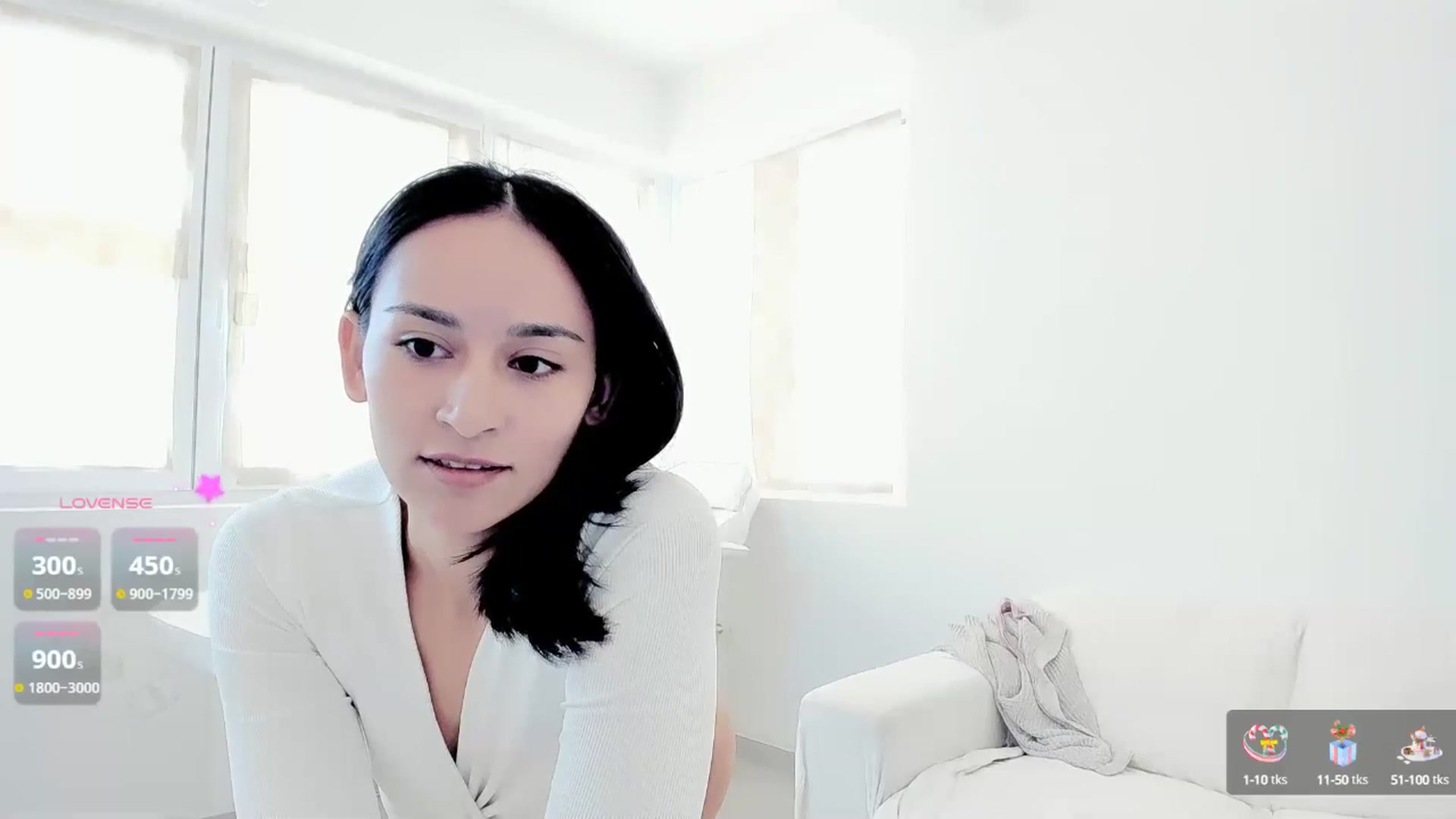 Gallery image thumbnail from Amyourgirl's myfreecams stream on, 03/02/2025, 12:21 image 7 of 20