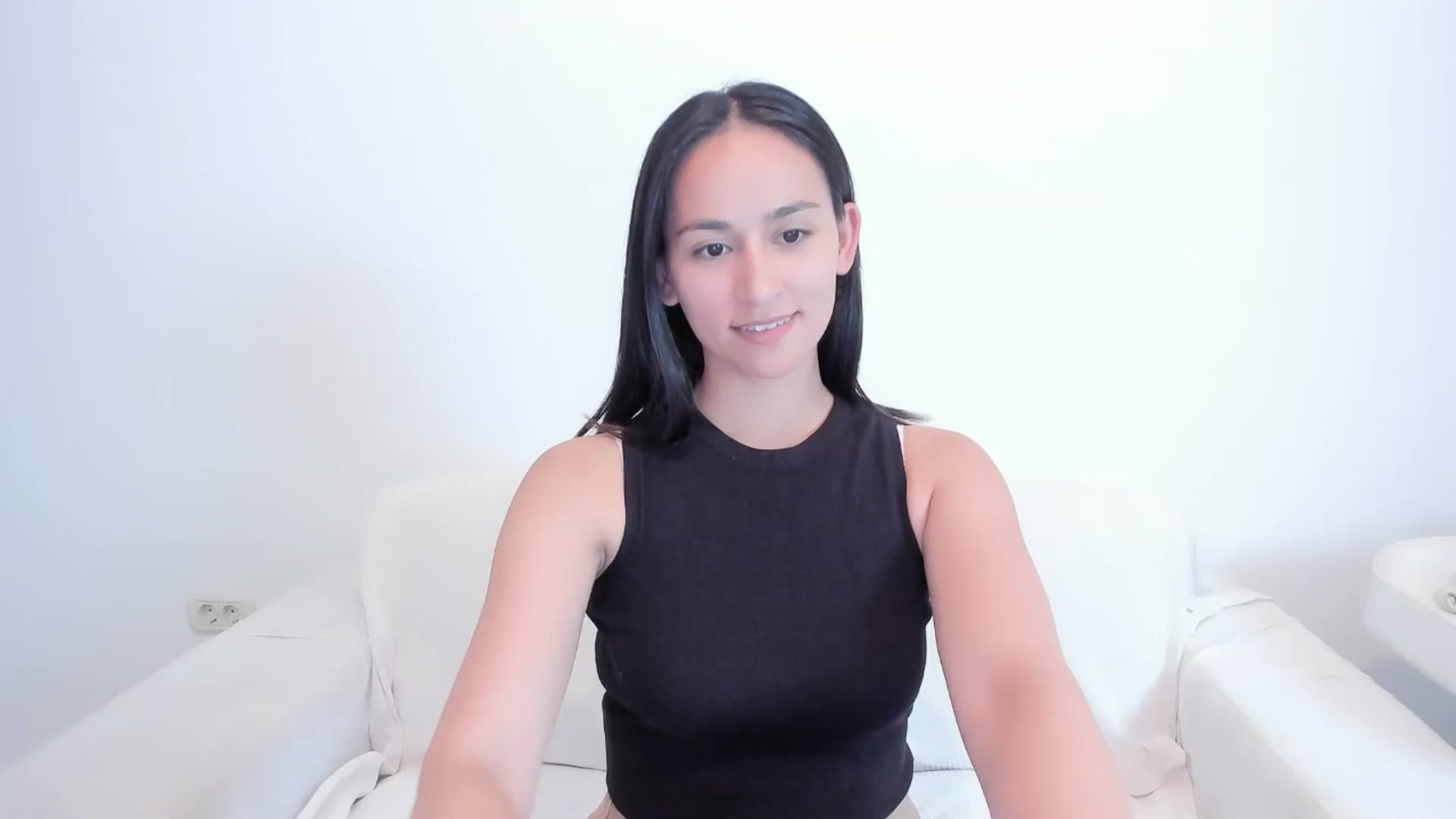 Gallery image thumbnail from Amyourgirl's myfreecams stream on, 04/26/2025, 22:05 image 7 of 20