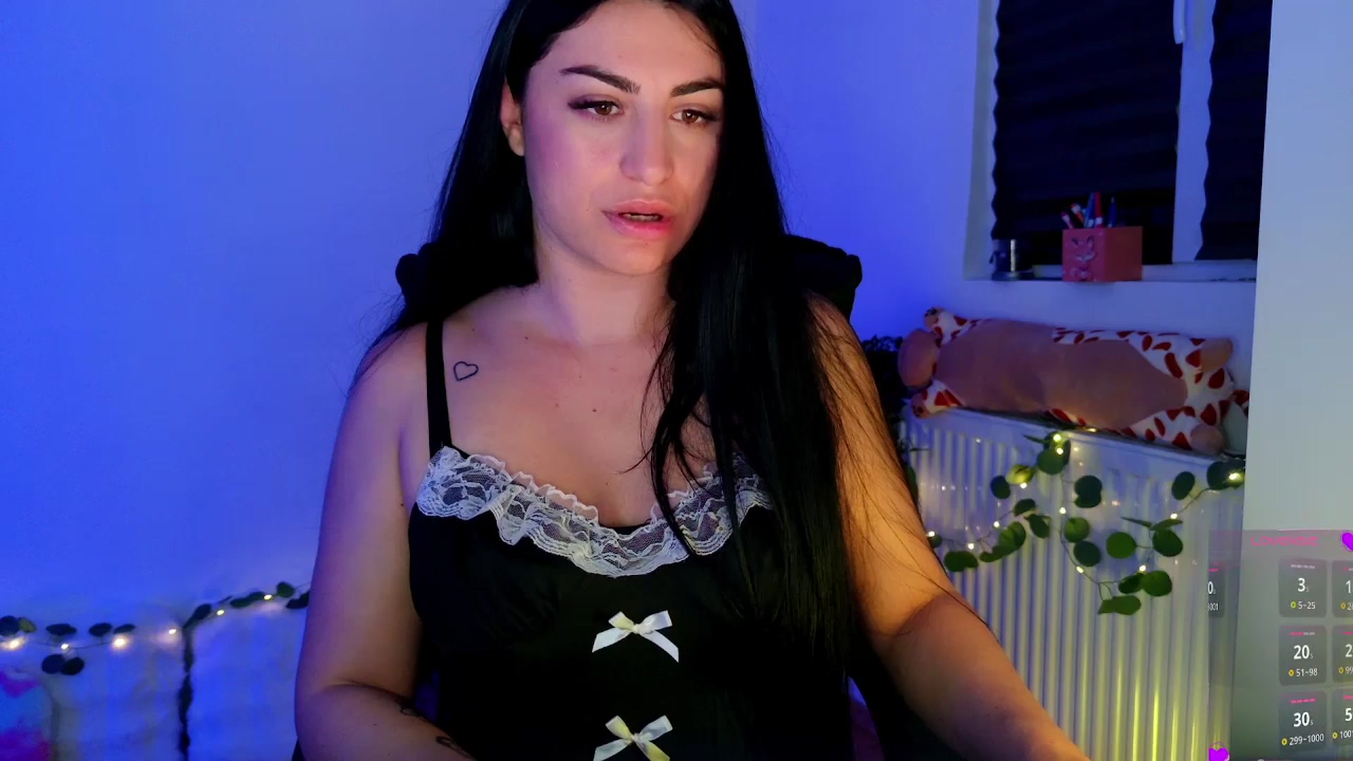 Gallery image thumbnail from Amystique's myfreecams stream on, 04/28/2026, 22:59 image 7 of 20