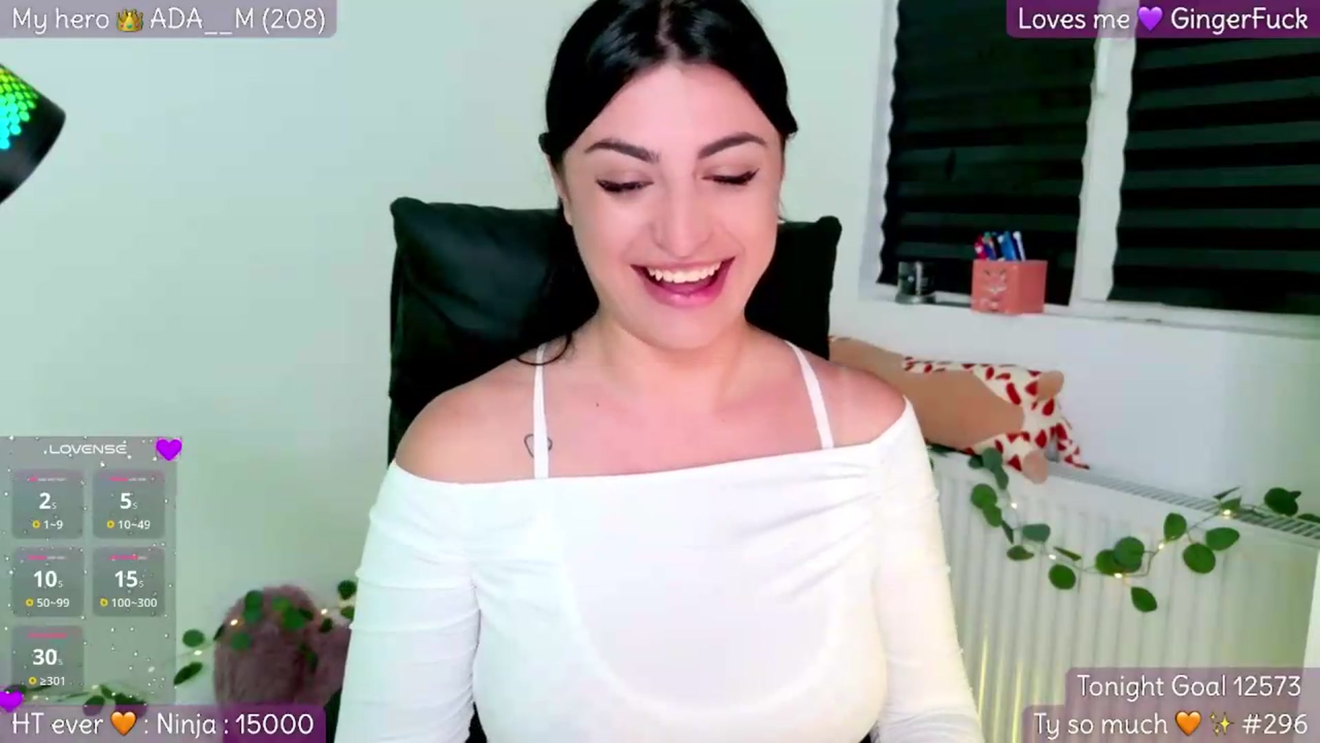 Gallery image thumbnail from Amystique's myfreecams stream on, 05/12/2026, 24:37 image 9 of 20
